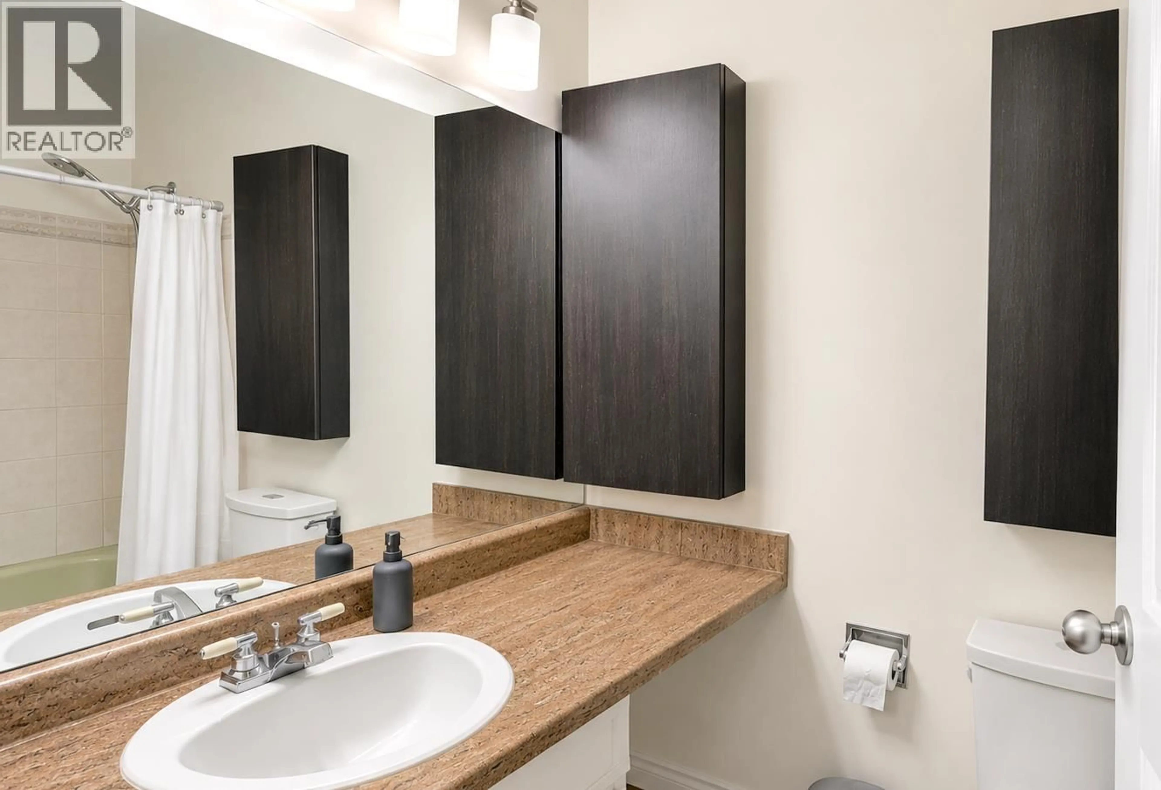 Standard bathroom, unknown for 308 - 7428 19TH AVENUE, Burnaby British Columbia V3N1E1