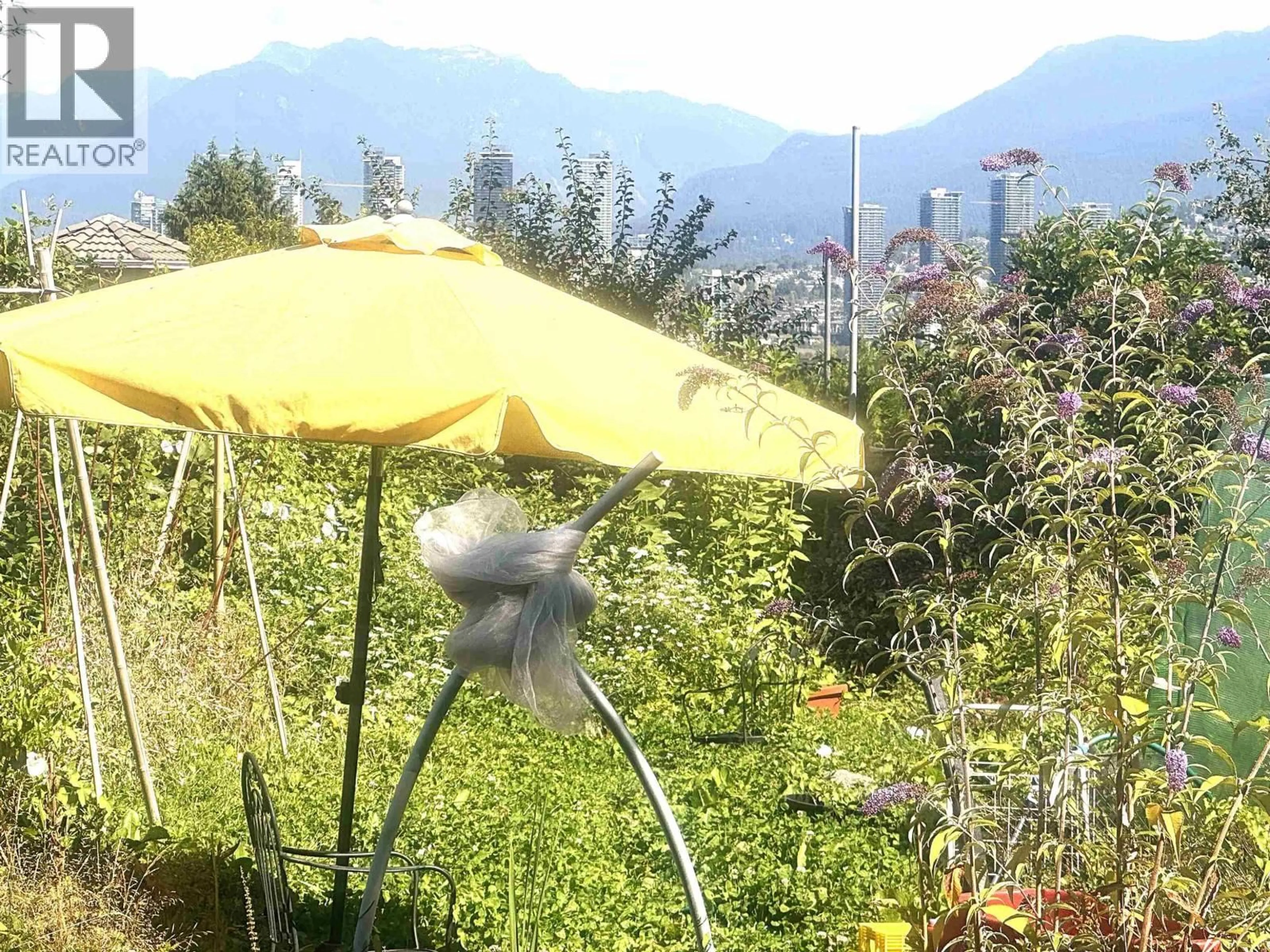 Patio, mountain view for 4625 GRAFTON STREET, Burnaby British Columbia V5H1M1