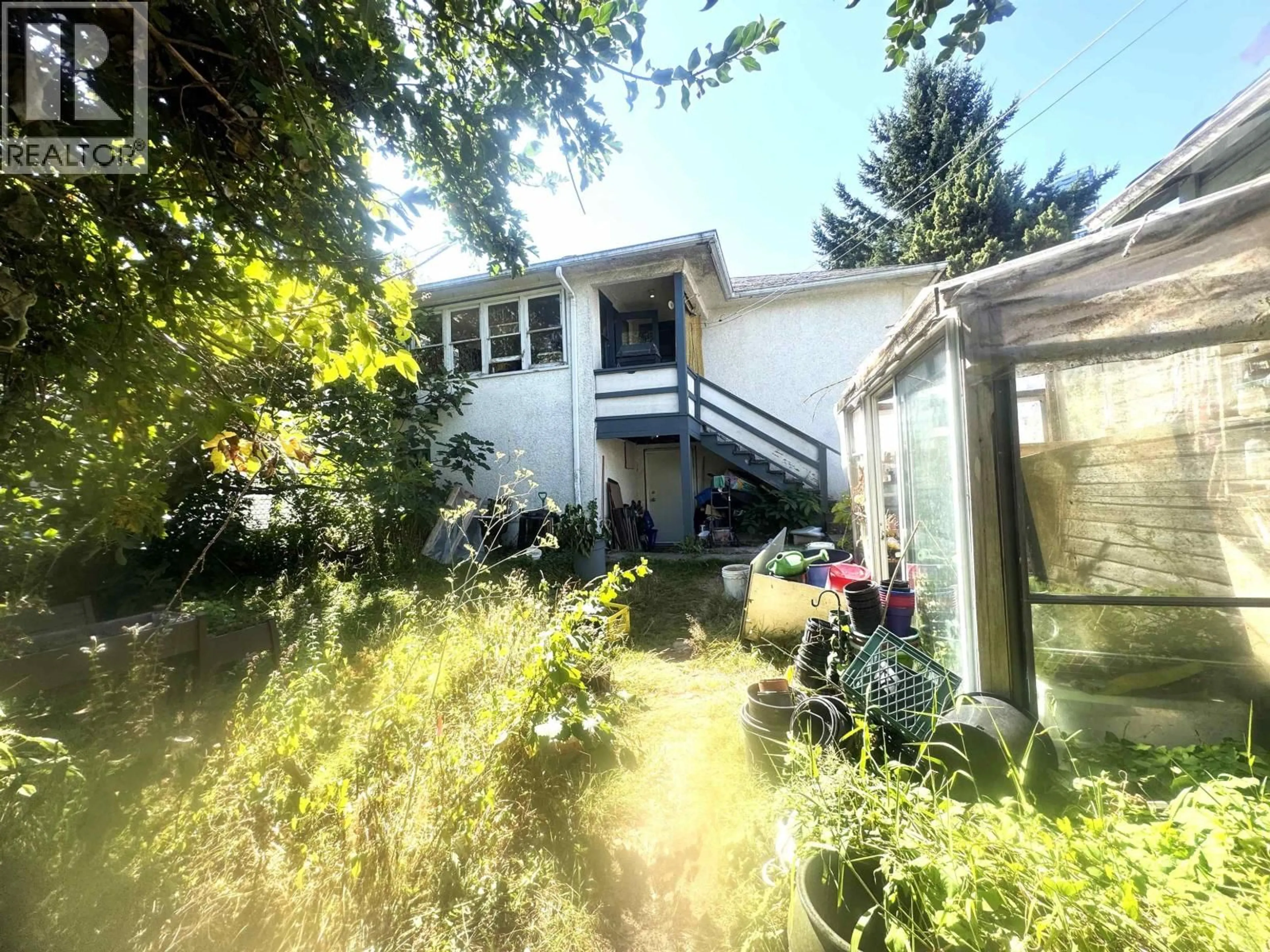 A pic from outside/outdoor area/front of a property/back of a property/a pic from drone, street for 4625 GRAFTON STREET, Burnaby British Columbia V5H1M1