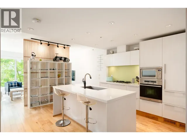 406 - 1661 ONTARIO STREET, Vancouver 3