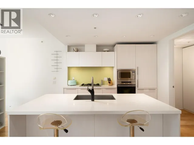 406 - 1661 ONTARIO STREET, Vancouver 4