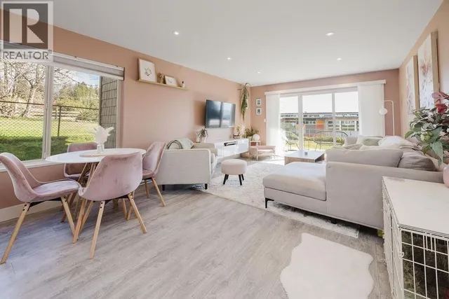 1 - 622 FARNHAM ROAD, Gibsons 3