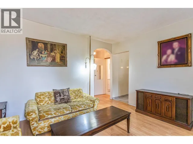 3148 1ST AVENUE, Vancouver 5