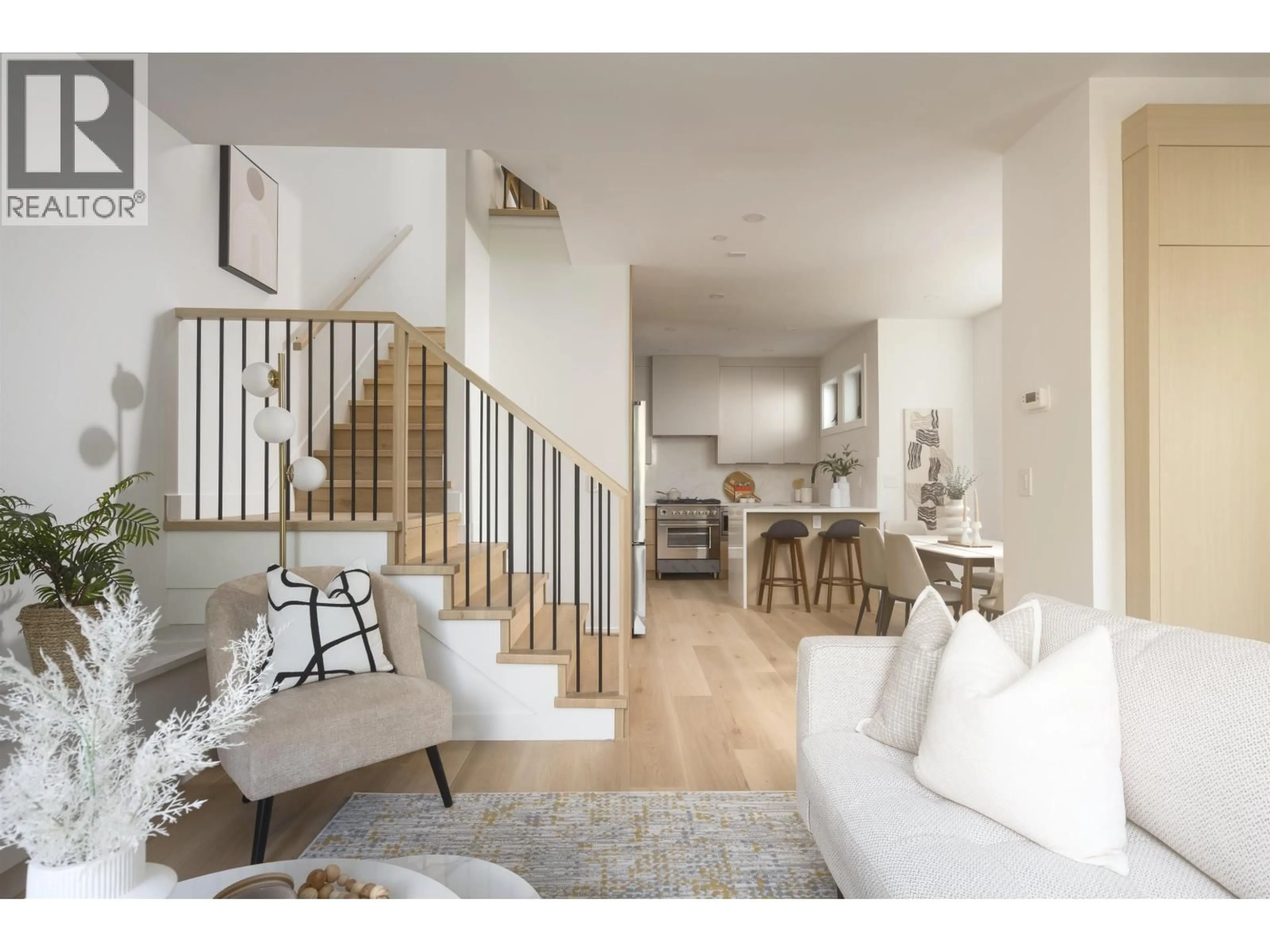 Living room with furniture, unknown for 920 16TH AVENUE, Vancouver British Columbia V5T2V9