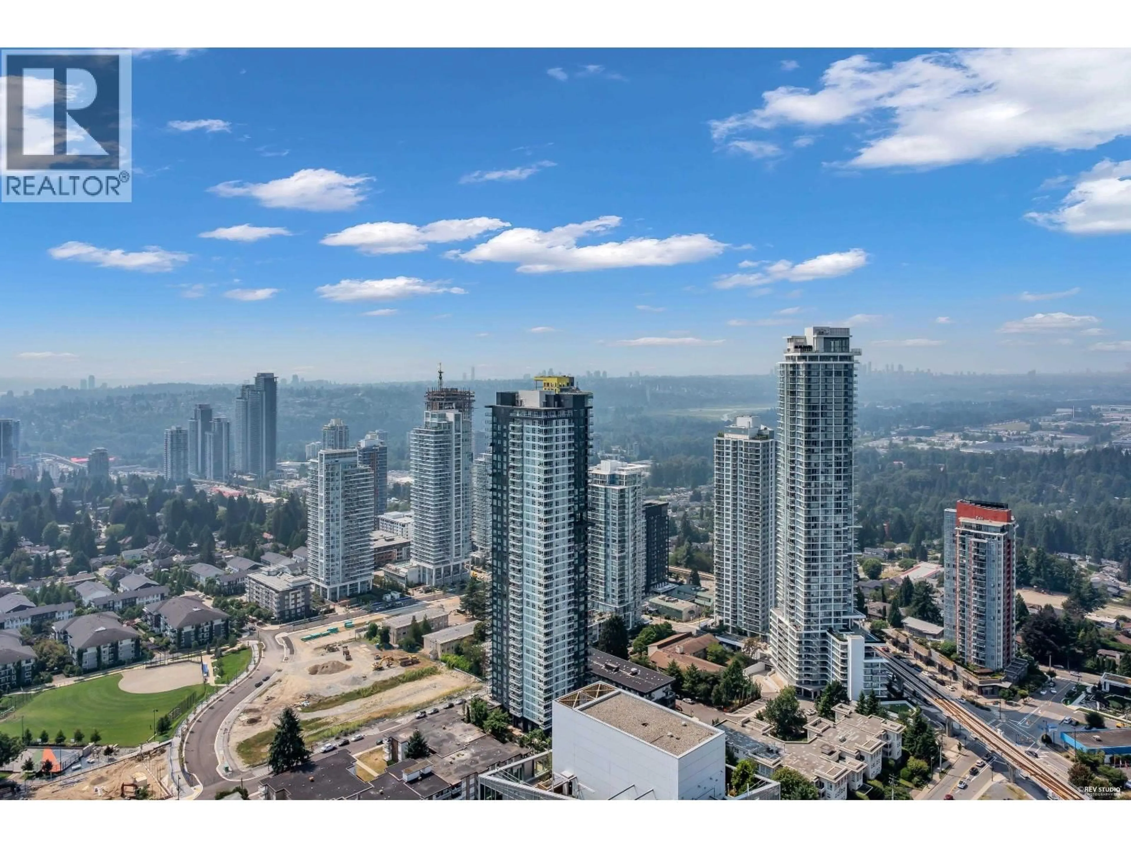 A pic from outside/outdoor area/front of a property/back of a property/a pic from drone, city buildings view from balcony for 4801 - 567 EMERSON STREET, Coquitlam British Columbia V3J0M8