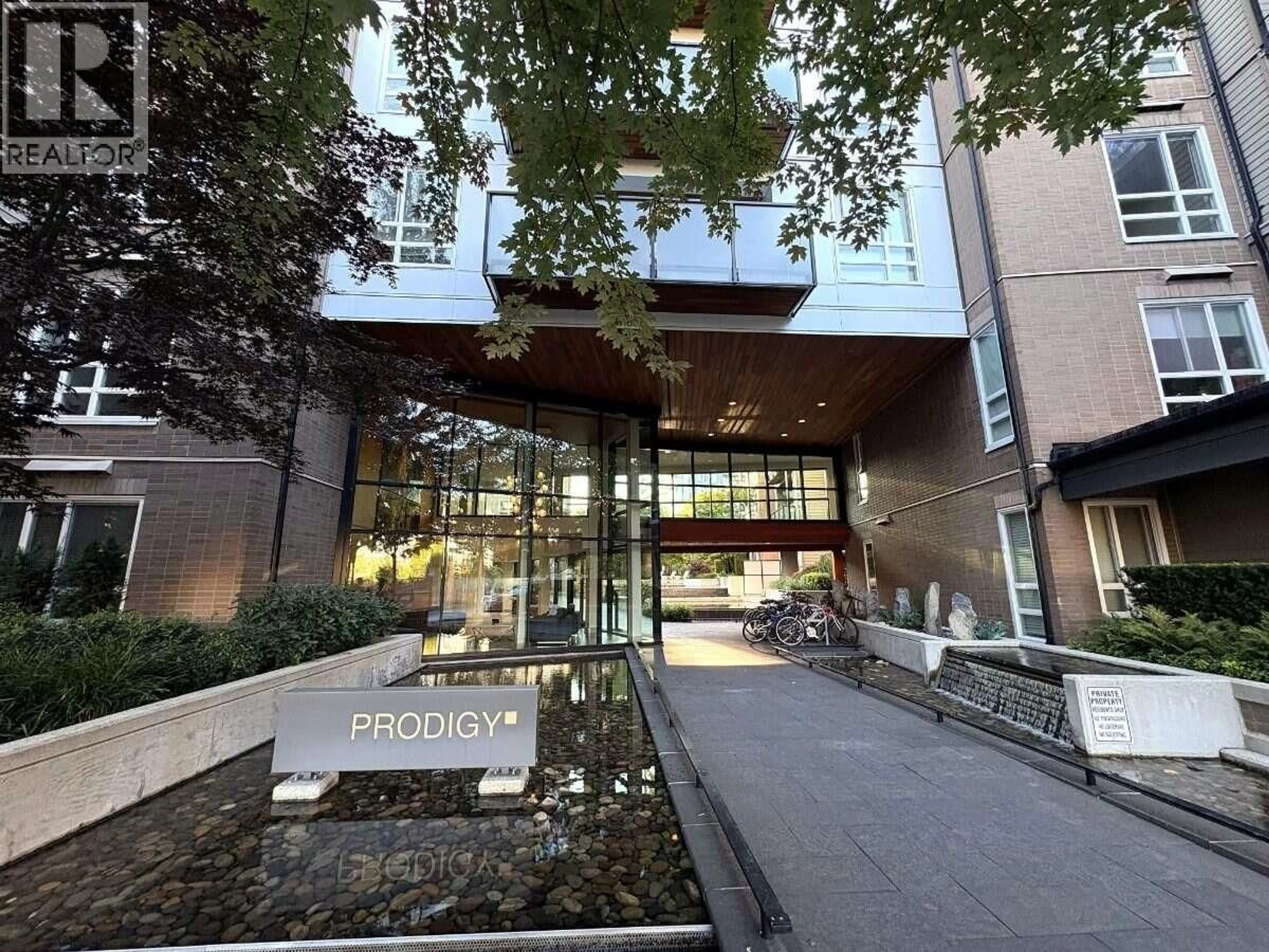 Indoor foyer for 106 - 3462 ROSS DRIVE, Vancouver British Columbia V6S0H6