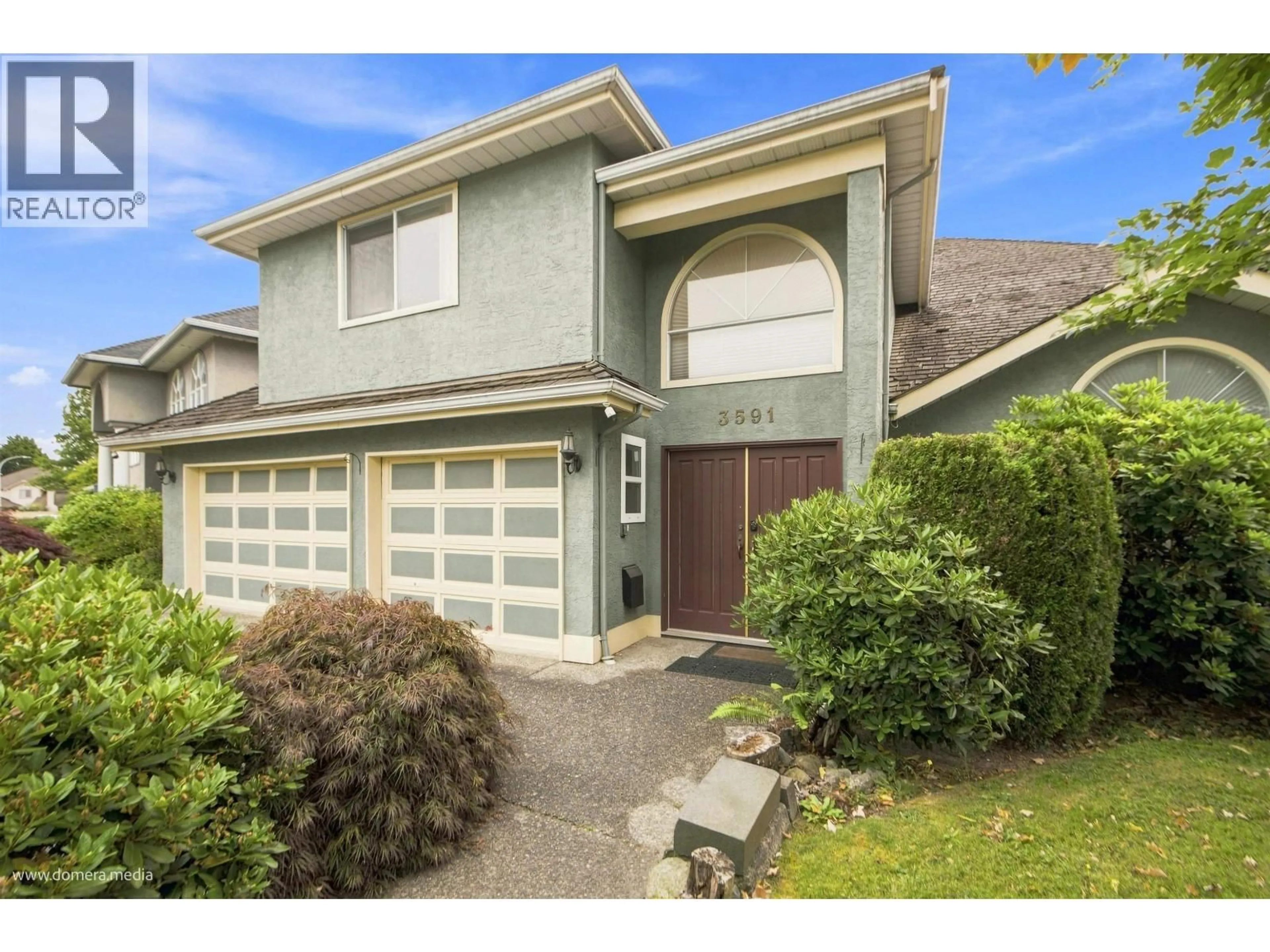 Home with vinyl exterior material, street for 3591 CUNNINGHAM DRIVE, Richmond British Columbia V6X3N5