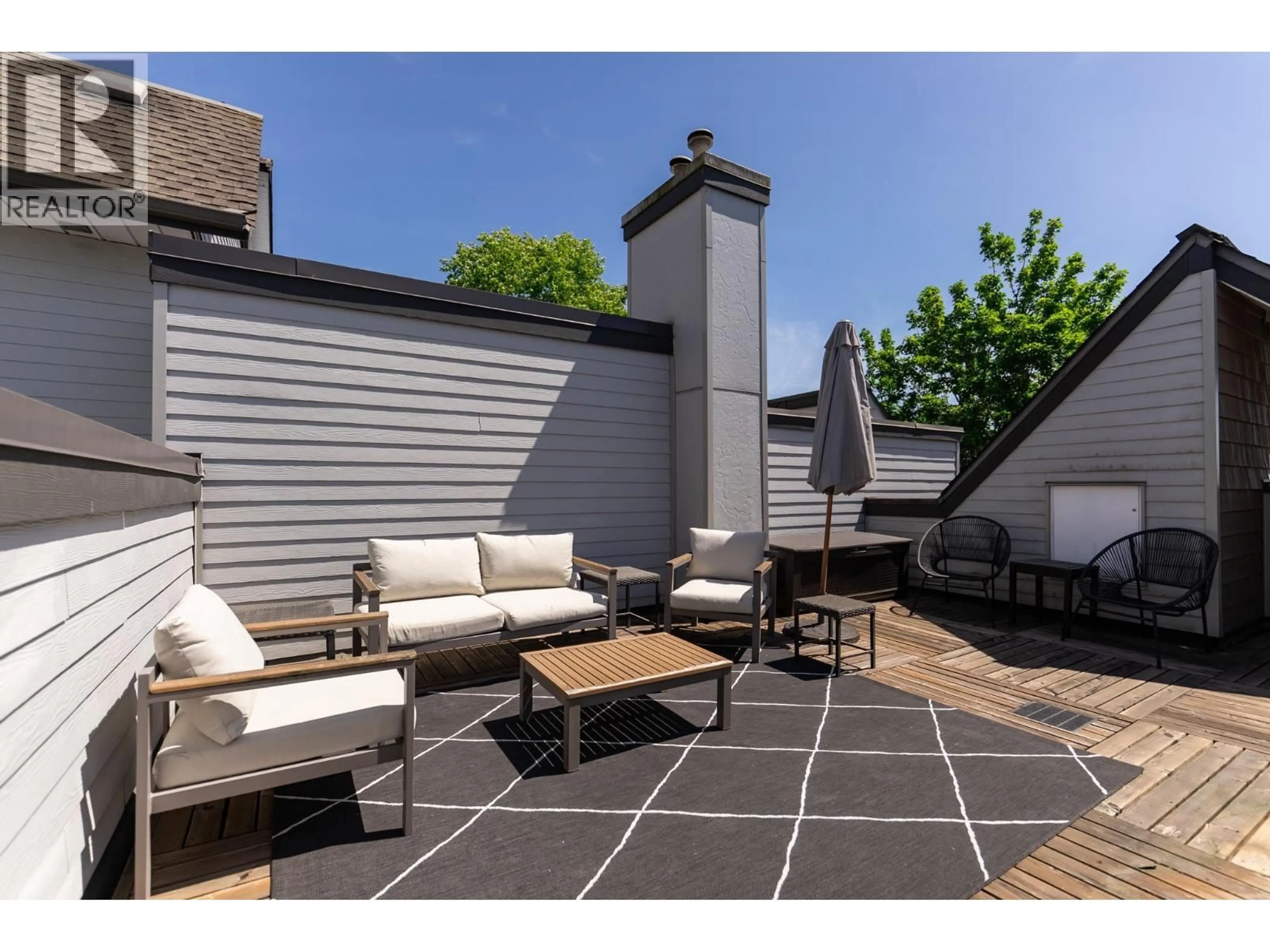 Patio, street for 213 - 3787 PENDER STREET, Burnaby British Columbia V5C2L2