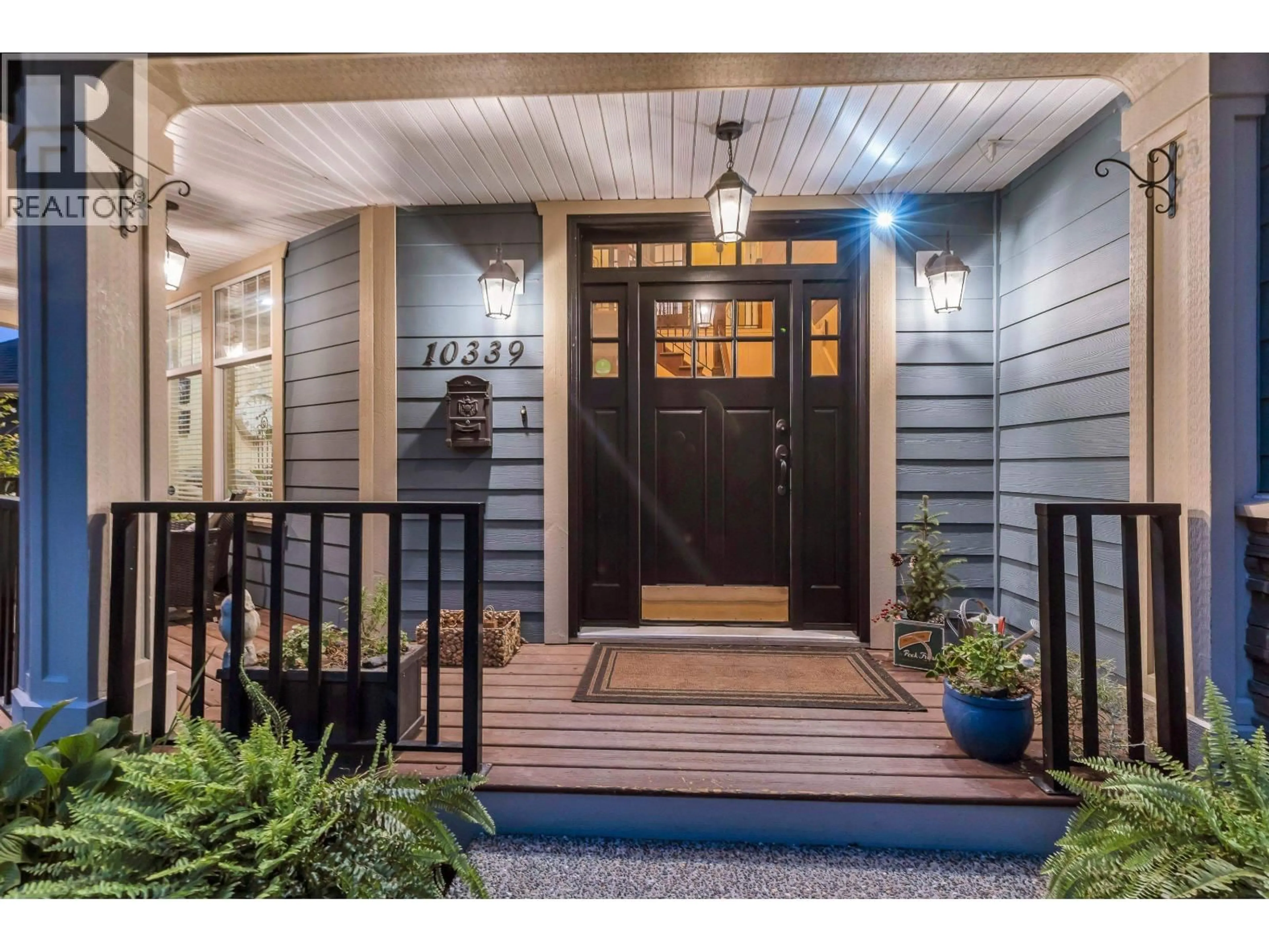 Indoor entryway for 10339 MCEACHERN STREET, Maple Ridge British Columbia V2W0B2
