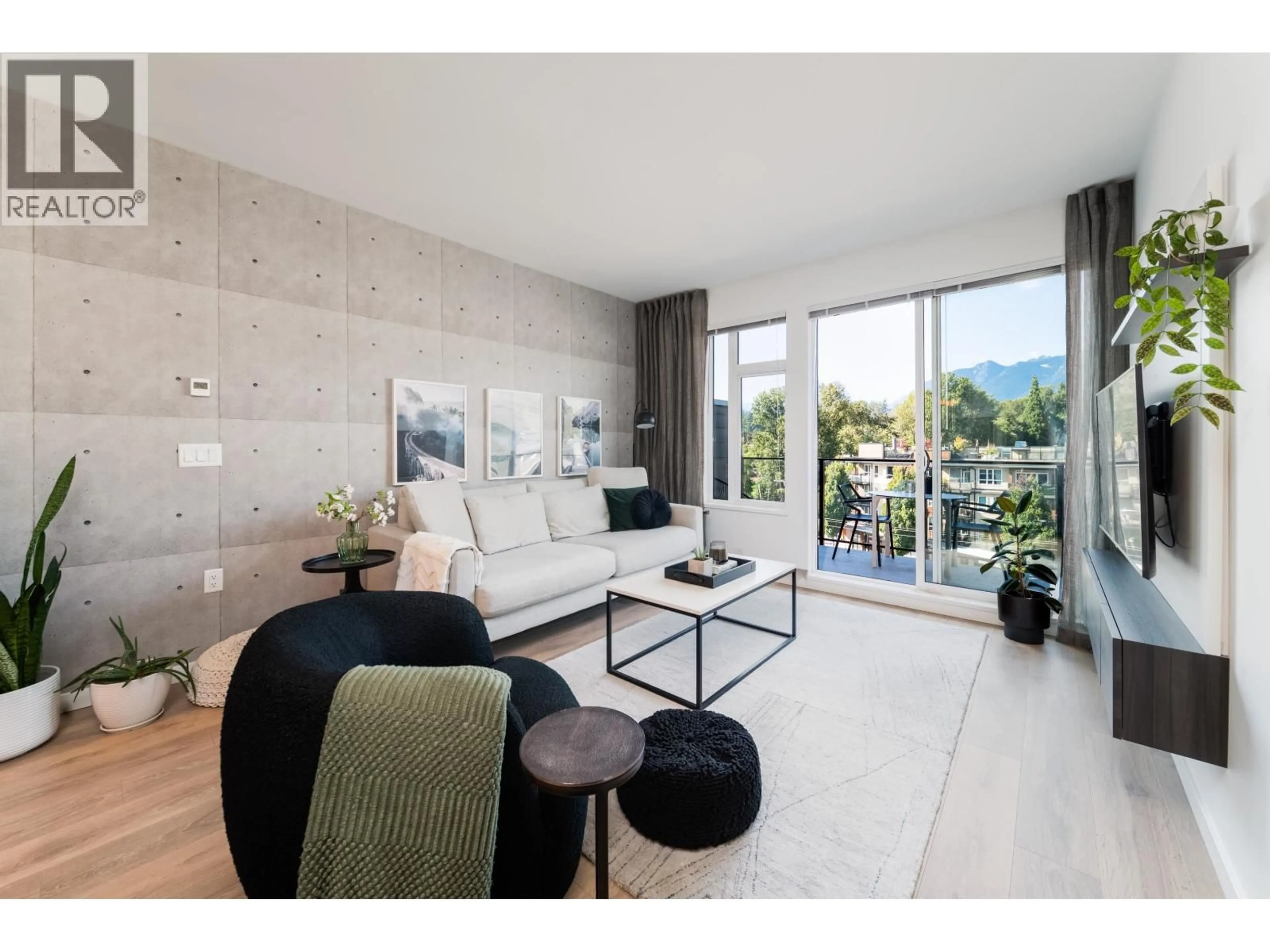 Living room with furniture, unknown for 517 - 725 MARINE DRIVE, North Vancouver British Columbia V7M0G2