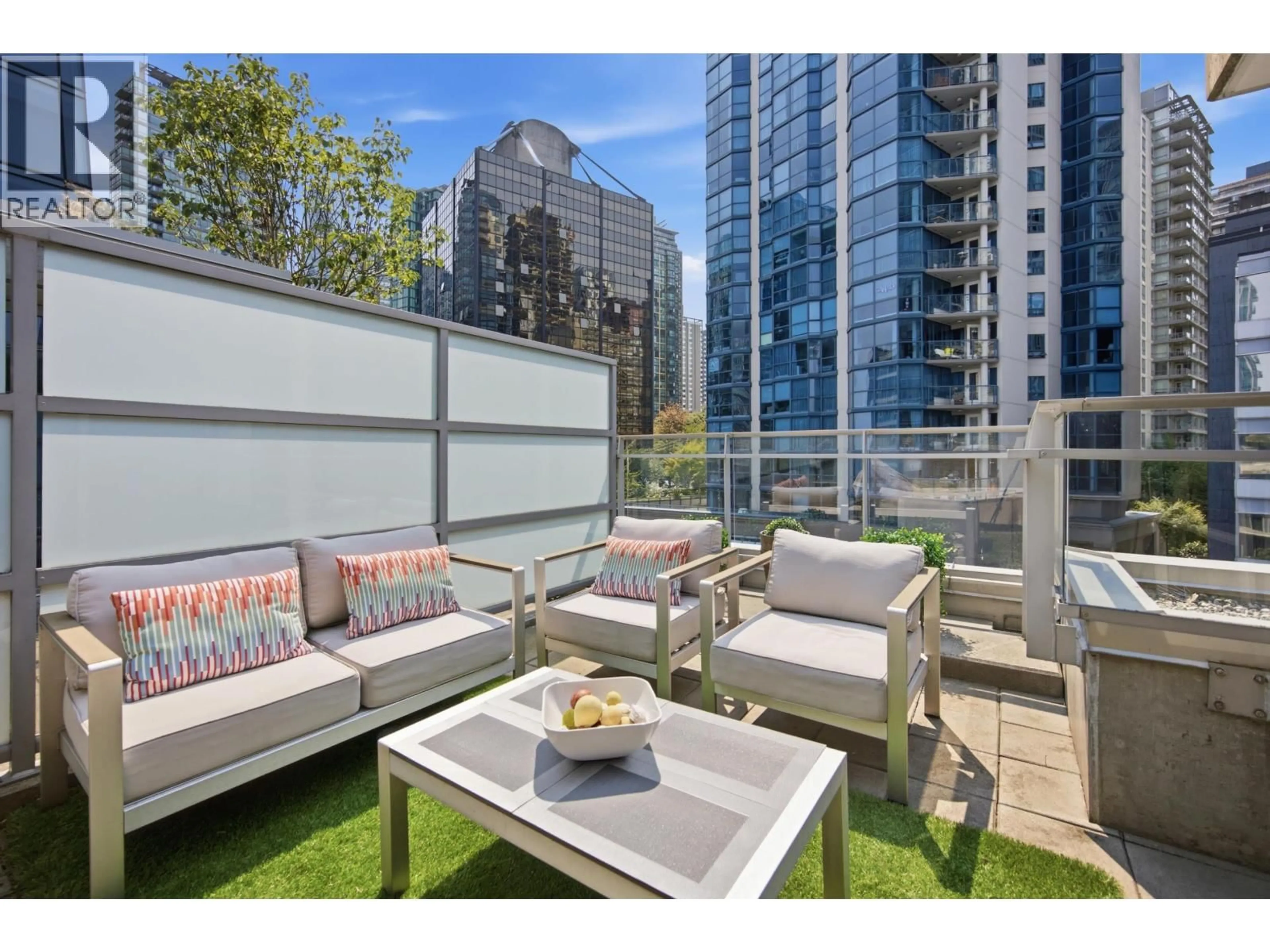 Patio, unknown for 504 - 1477 PENDER STREET, Vancouver British Columbia V6G2S3