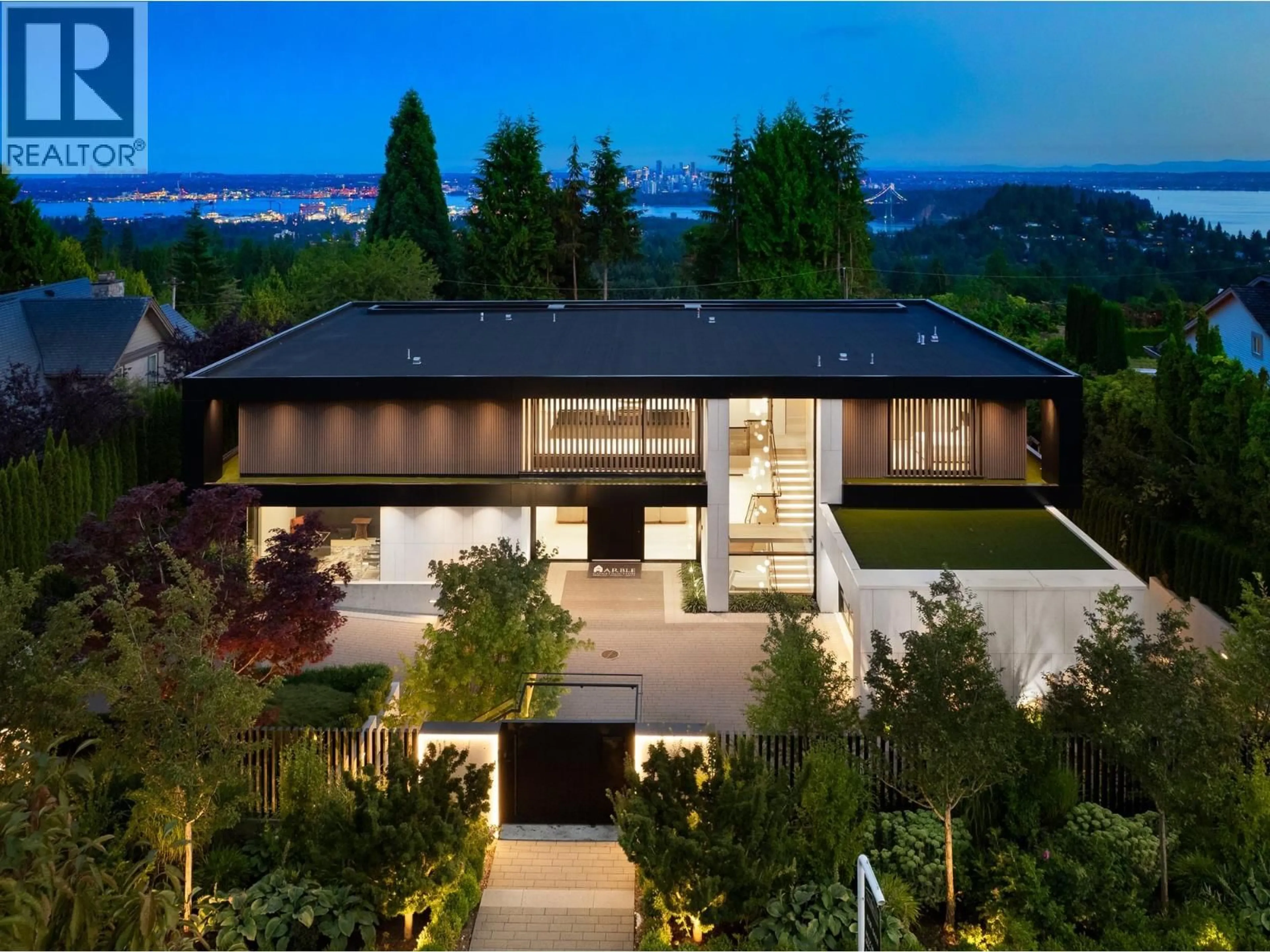 Home with brick exterior material, unknown for 690 KNOCKMAROON ROAD, West Vancouver British Columbia V7S1R6