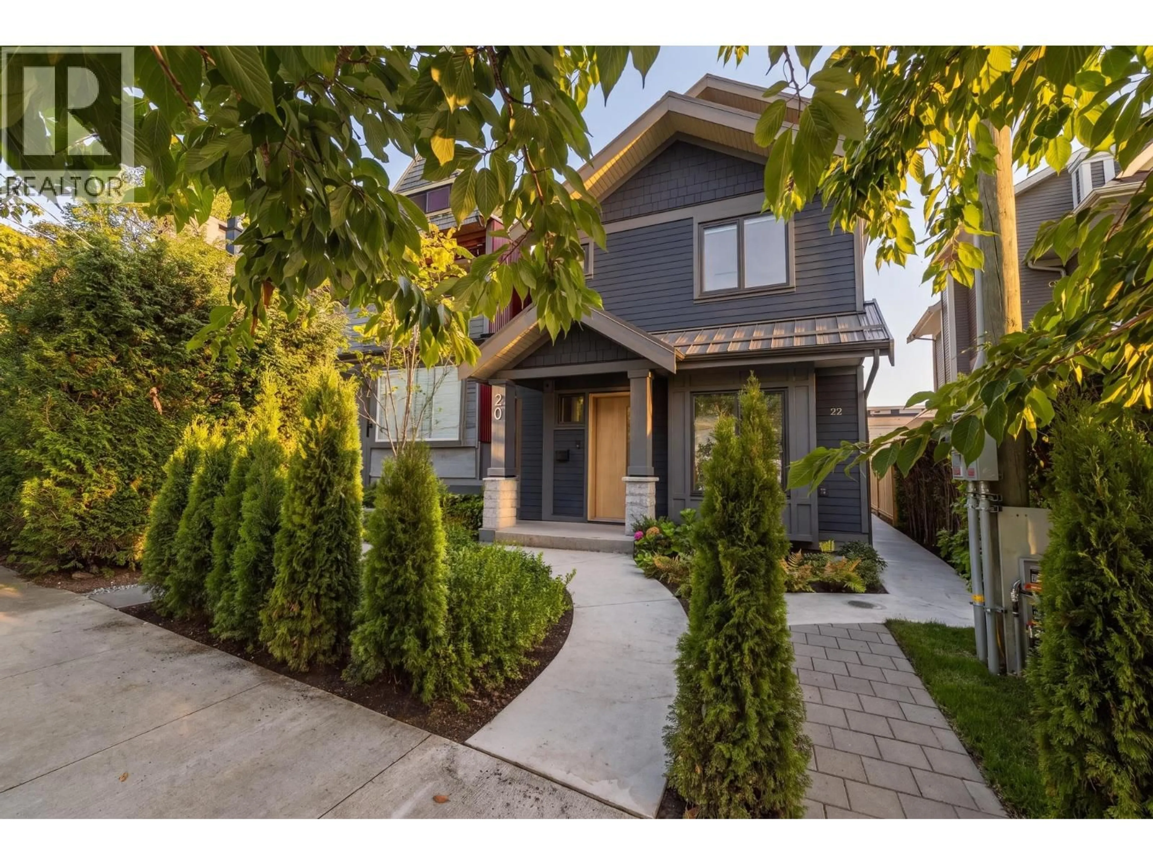 Home with brick exterior material, street for 20 14TH AVENUE, Vancouver British Columbia V5Y1W6