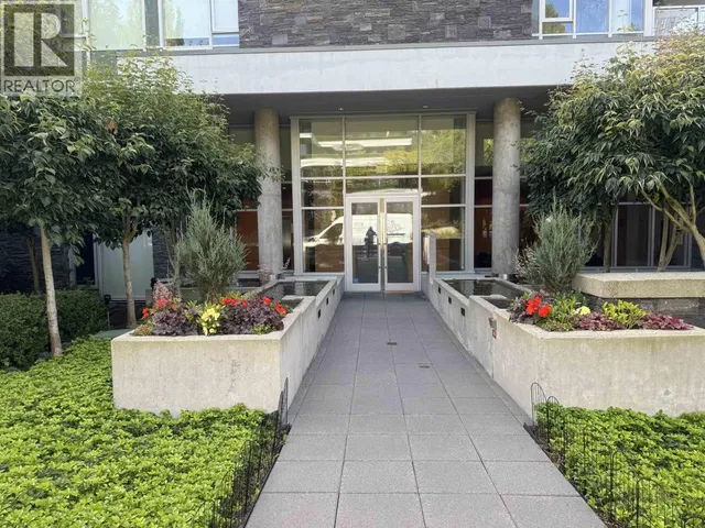 402 - 866 ARTHUR ERICKSON PLACE, West Vancouver 2