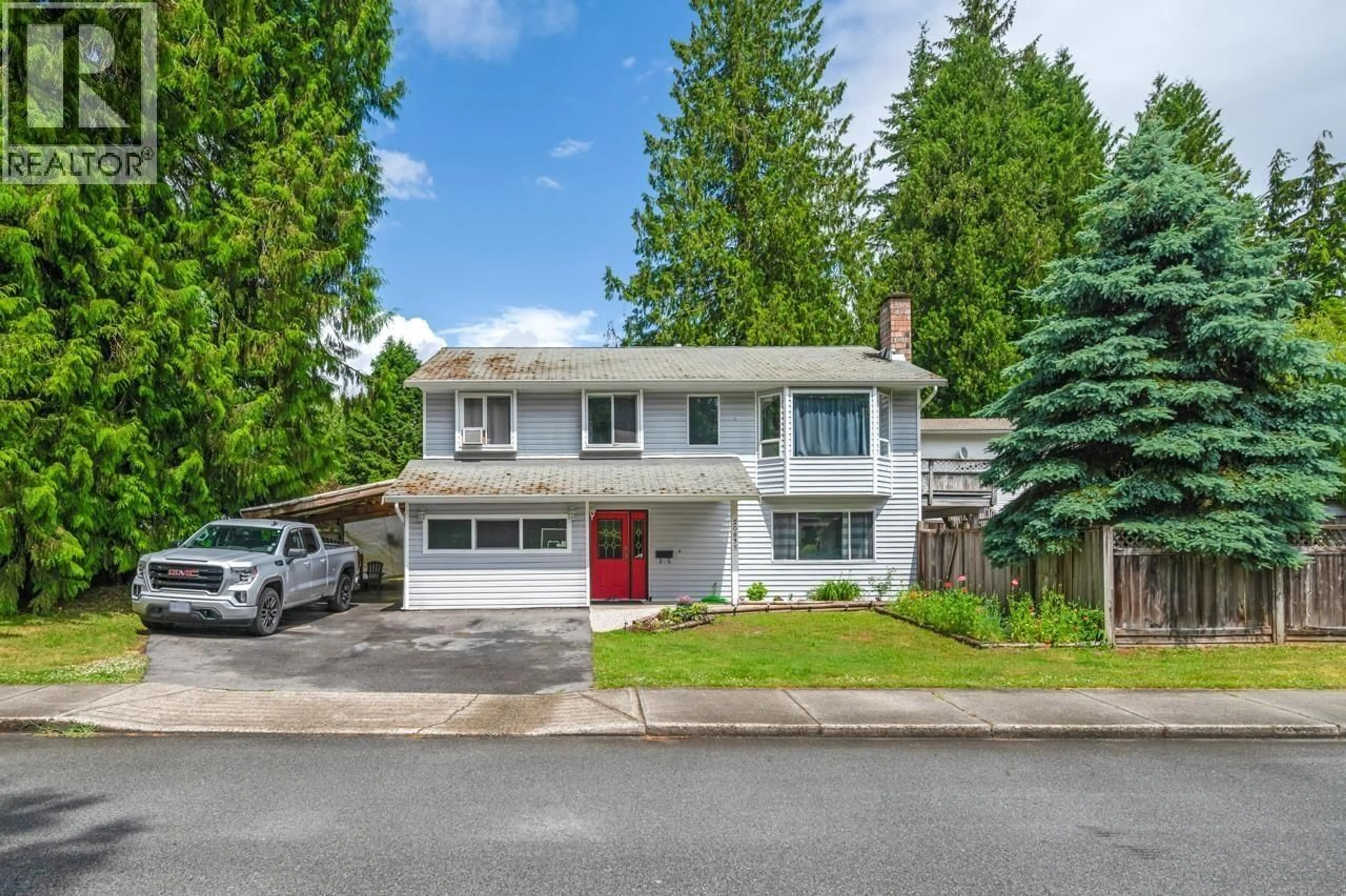 Home with vinyl exterior material, street for 20835 WICKLUND AVENUE, Maple Ridge British Columbia V2X8E8