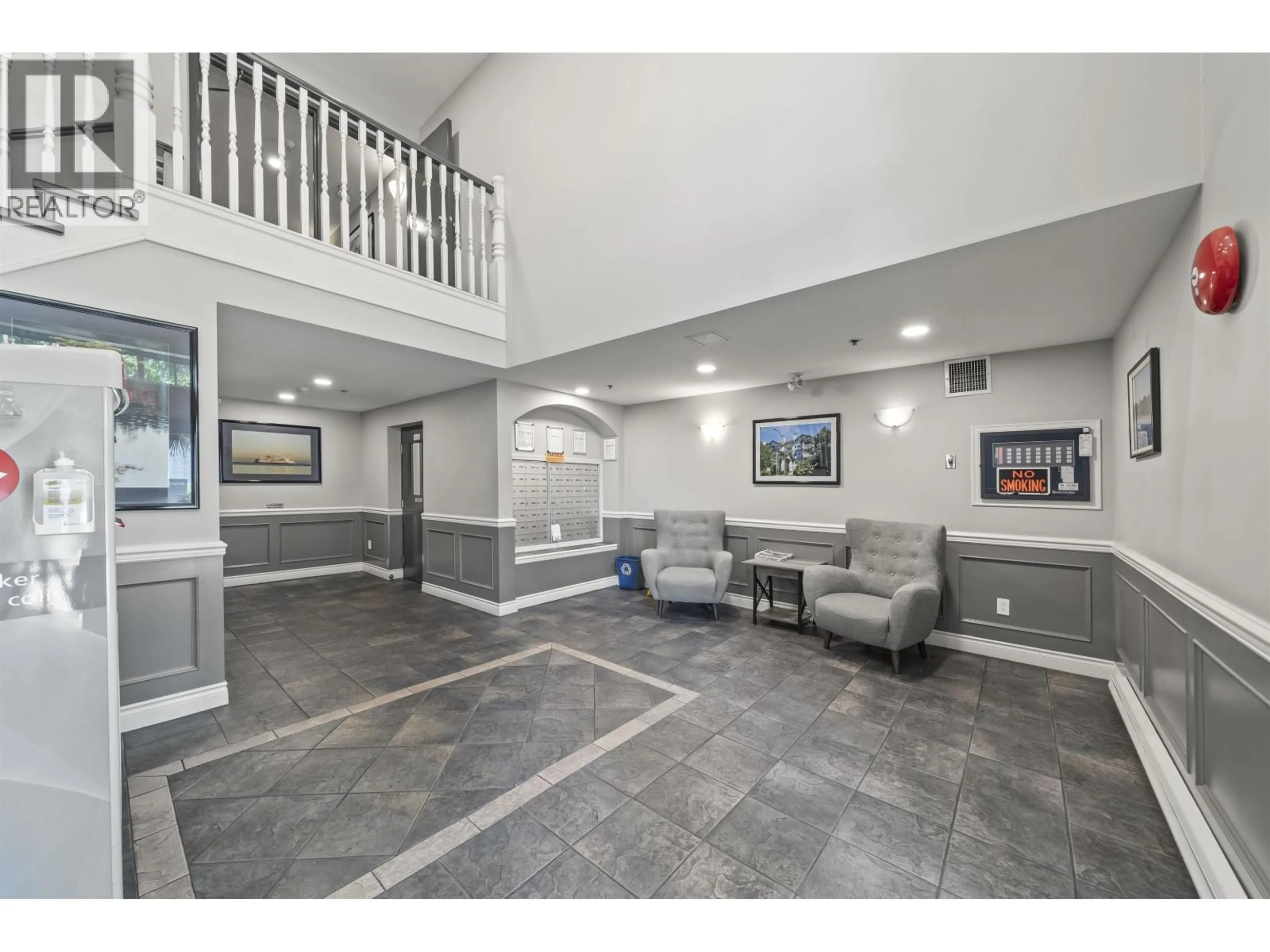Indoor foyer for 116 - 4770 52A STREET, Delta British Columbia V4K5B5