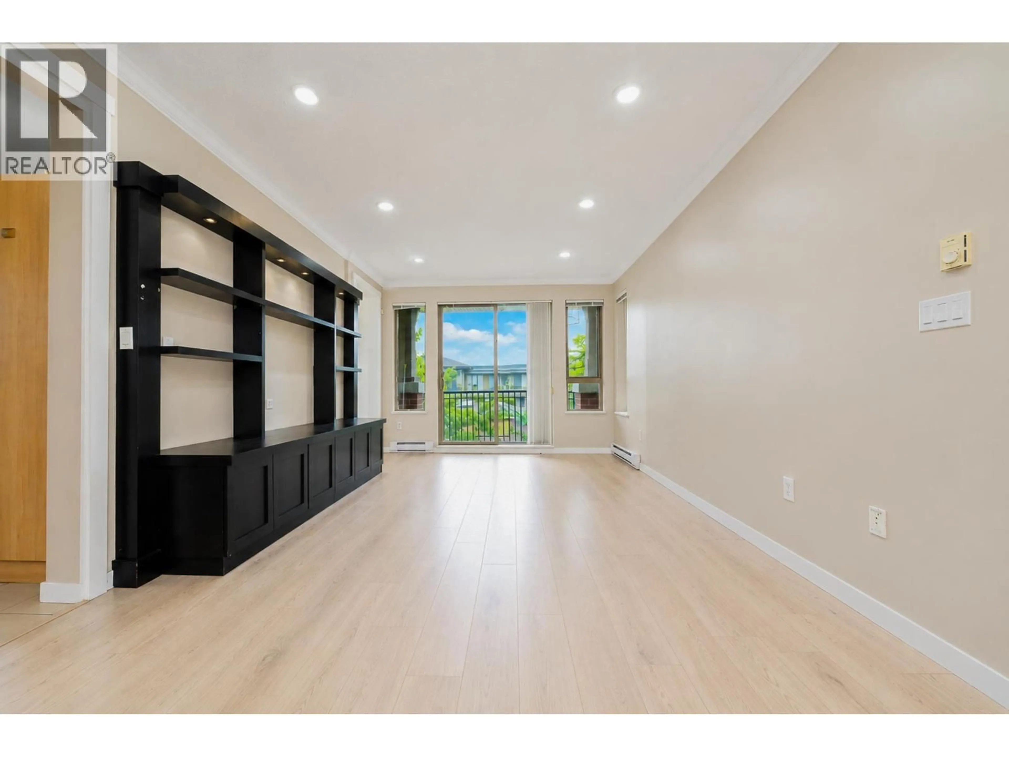Unknown for 3415 - 5119 GARDEN CITY ROAD, Richmond British Columbia V6X4H8