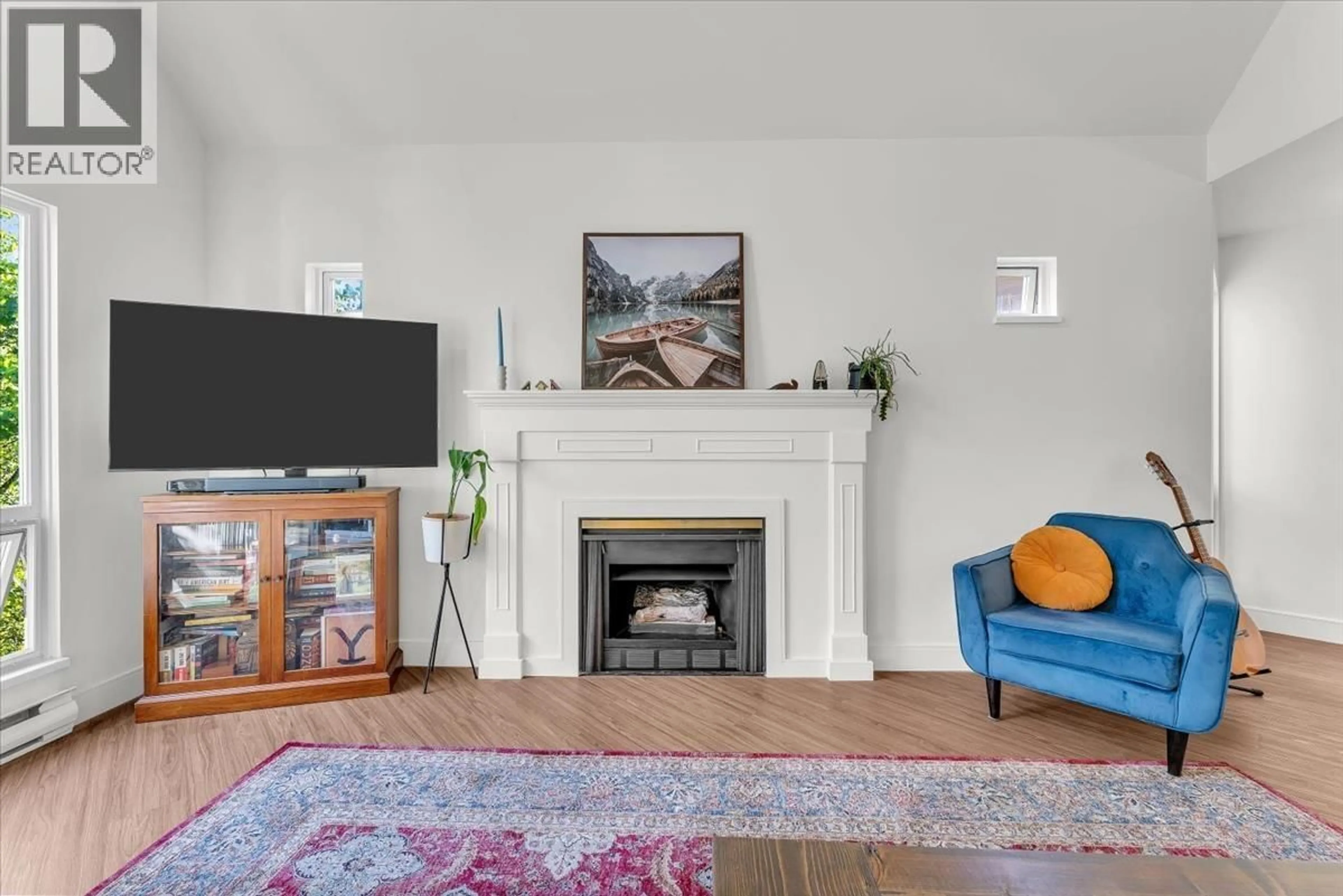 Living room with furniture, unknown for 309 - 7455 MOFFATT ROAD, Richmond British Columbia V6Y1X9