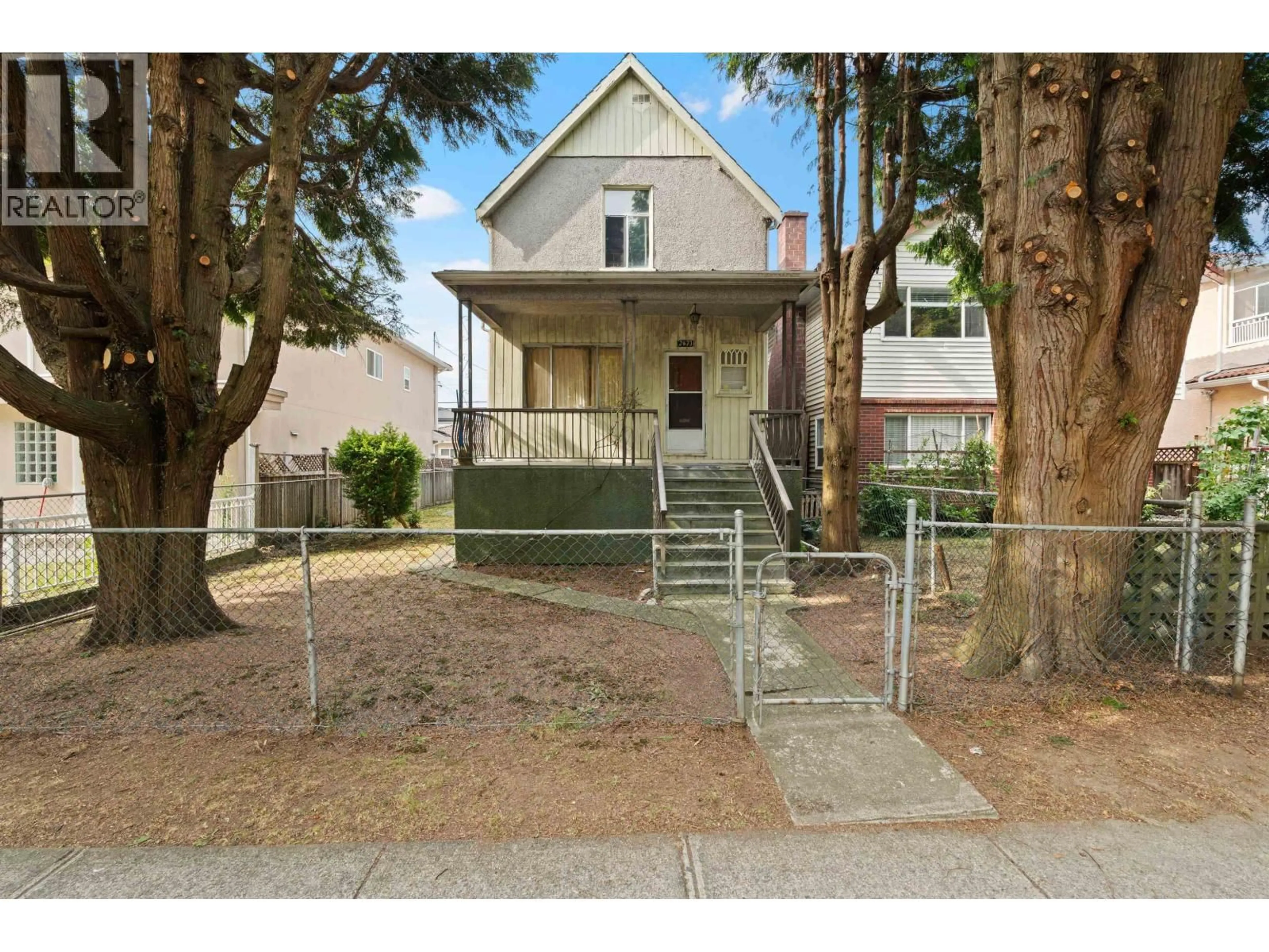 Unknown for 2673 PANDORA STREET, Vancouver British Columbia V5K1V9