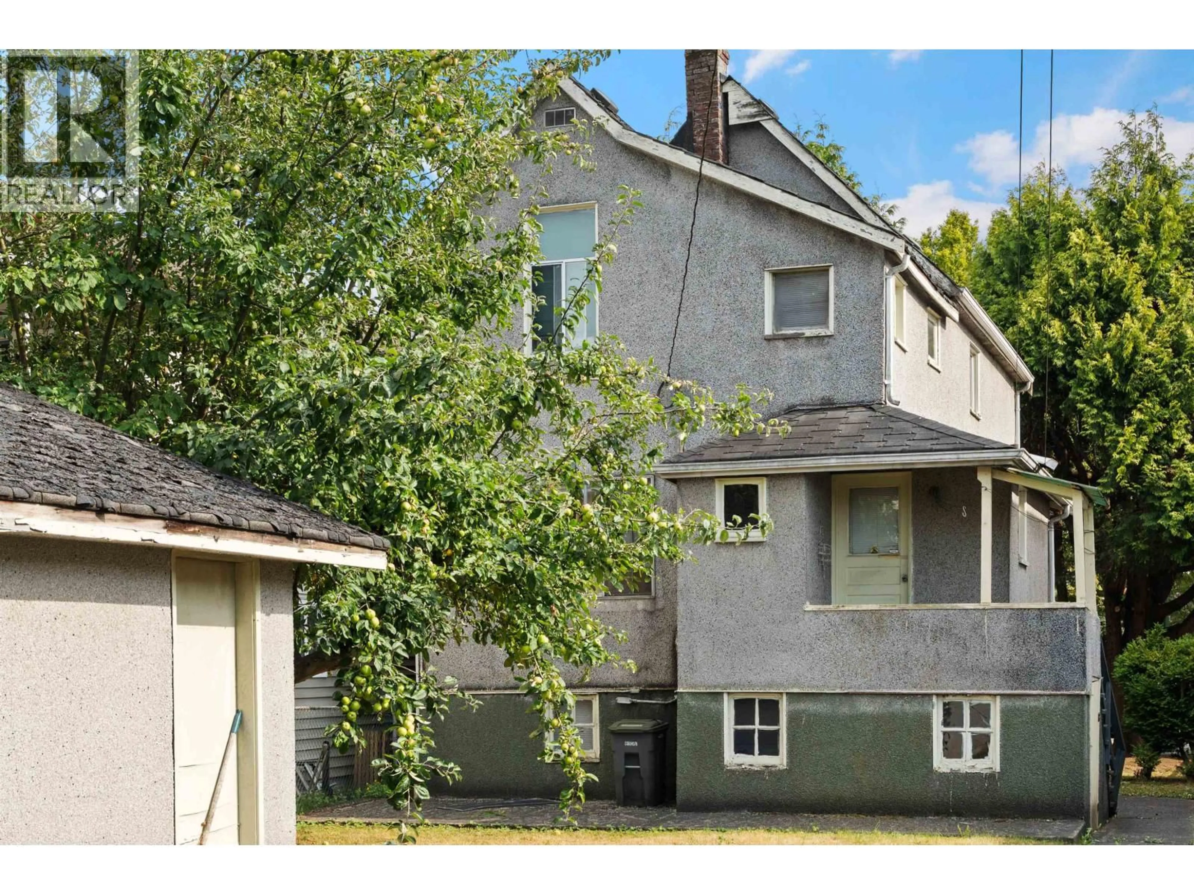 A pic from outside/outdoor area/front of a property/back of a property/a pic from drone, street for 2673 PANDORA STREET, Vancouver British Columbia V5K1V9