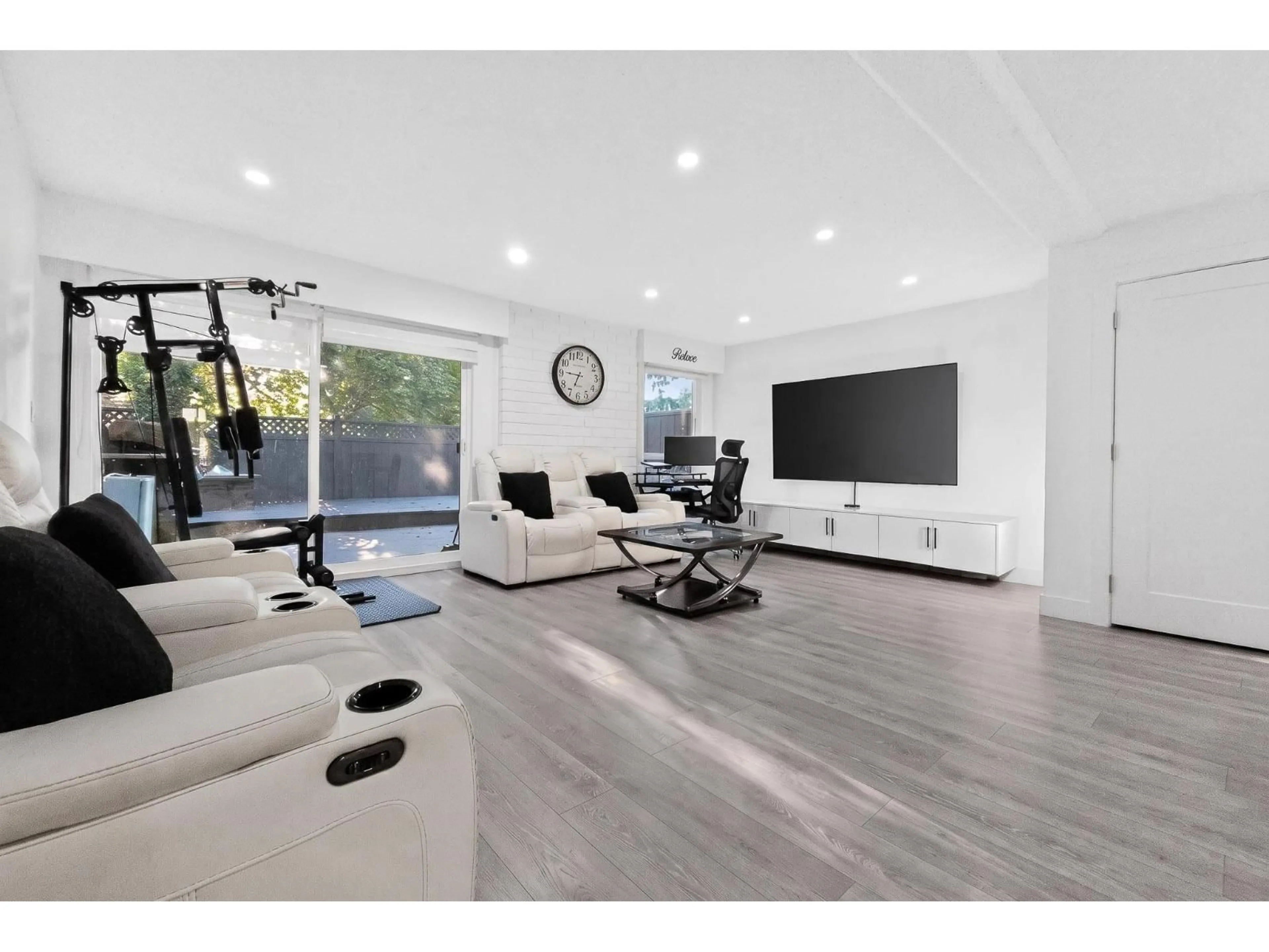 Home theater for 211 - 13931 74 AVENUE, Surrey British Columbia V3W6G6