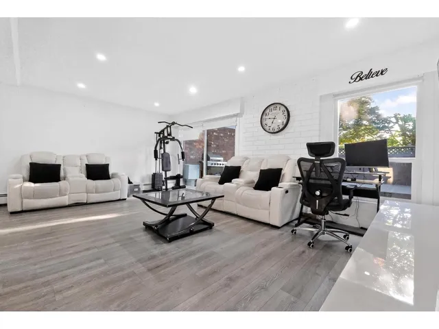211 - 13931 74 AVENUE, Surrey 4