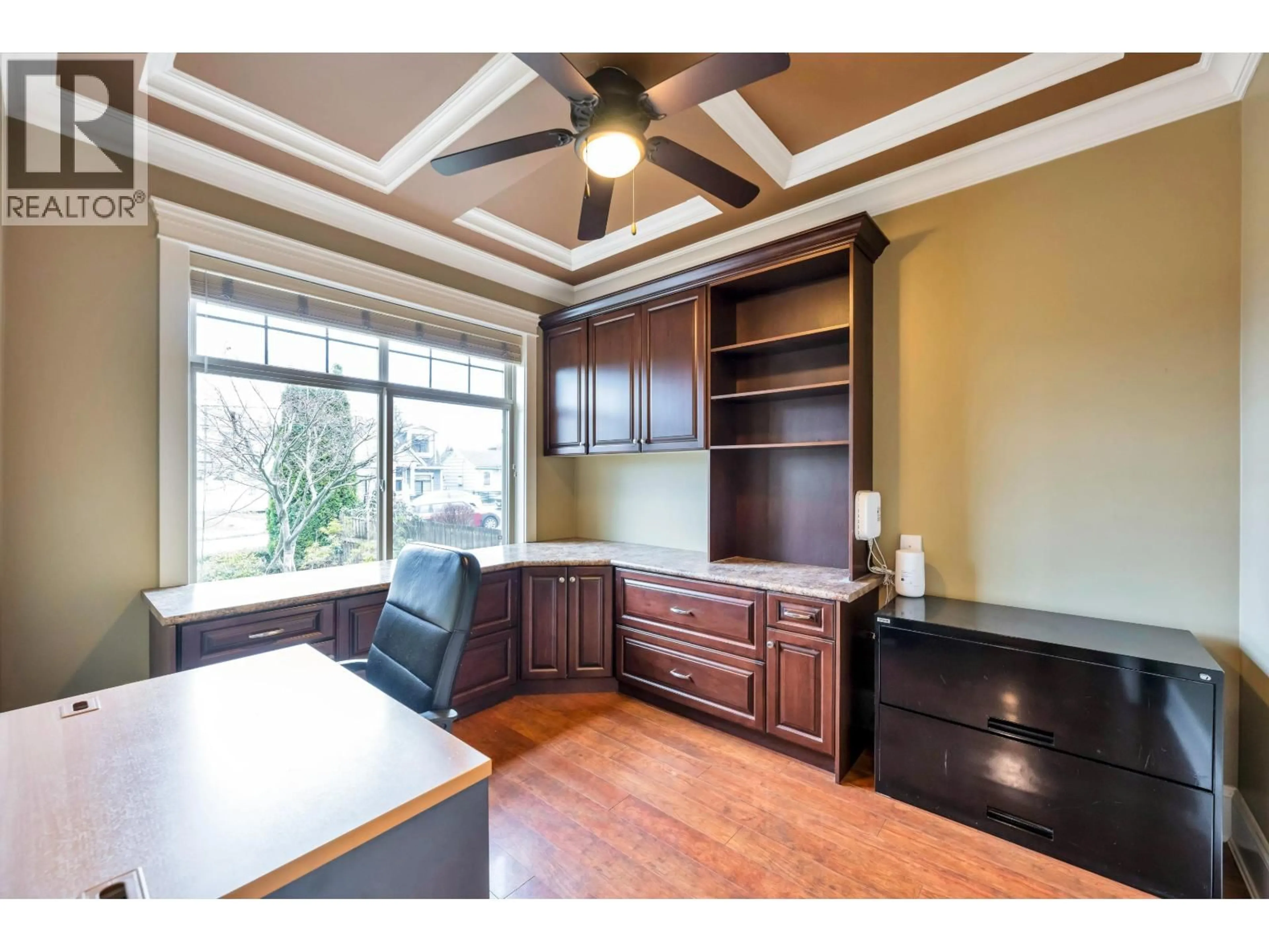 A pic of a room for 7307 2ND STREET, Burnaby British Columbia V3N3P9