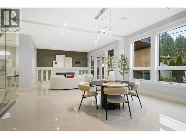 656 BLUE MOUNTAIN STREET, Coquitlam 5