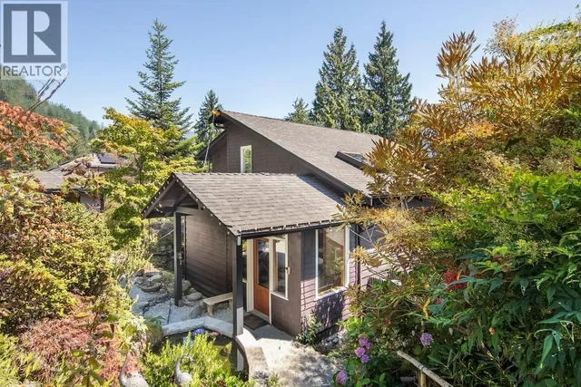 330 SASAMAT LANE, North Vancouver 5