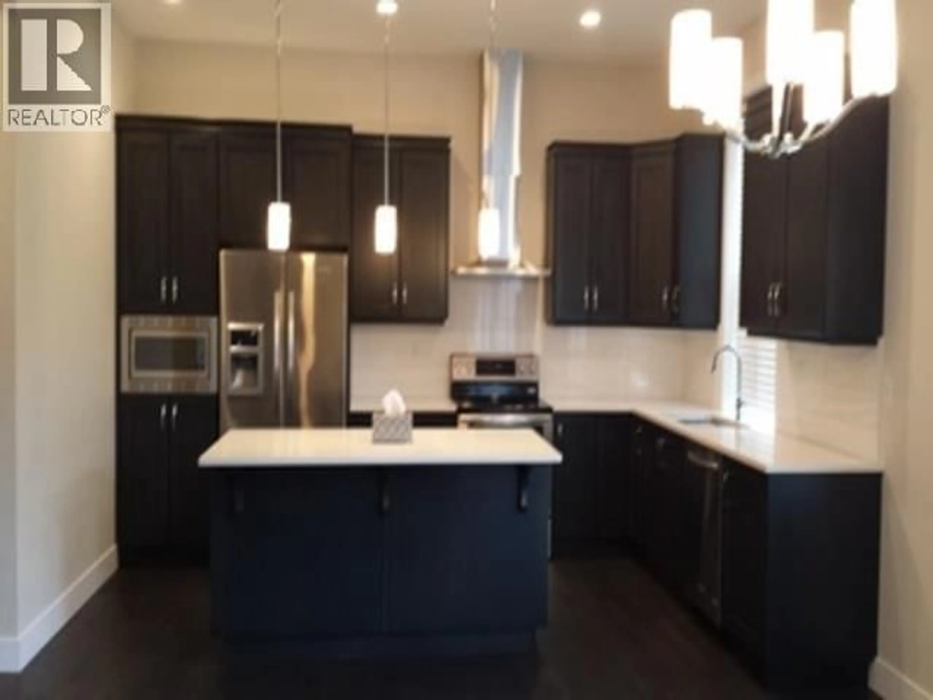 Open concept kitchen, unknown for 3517 PRINCETON AVENUE, Coquitlam British Columbia V3E0K3