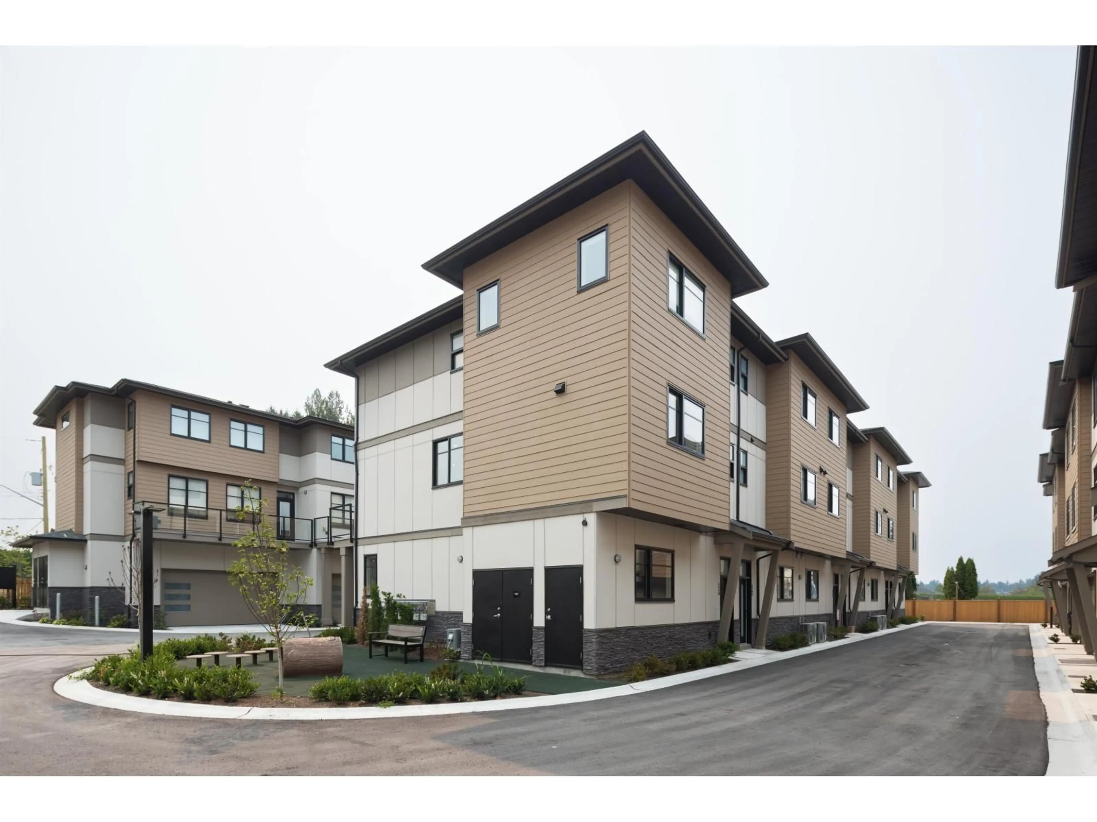 Unknown for 11 - 1641 KING CRESCENT, Abbotsford British Columbia V2S7M7