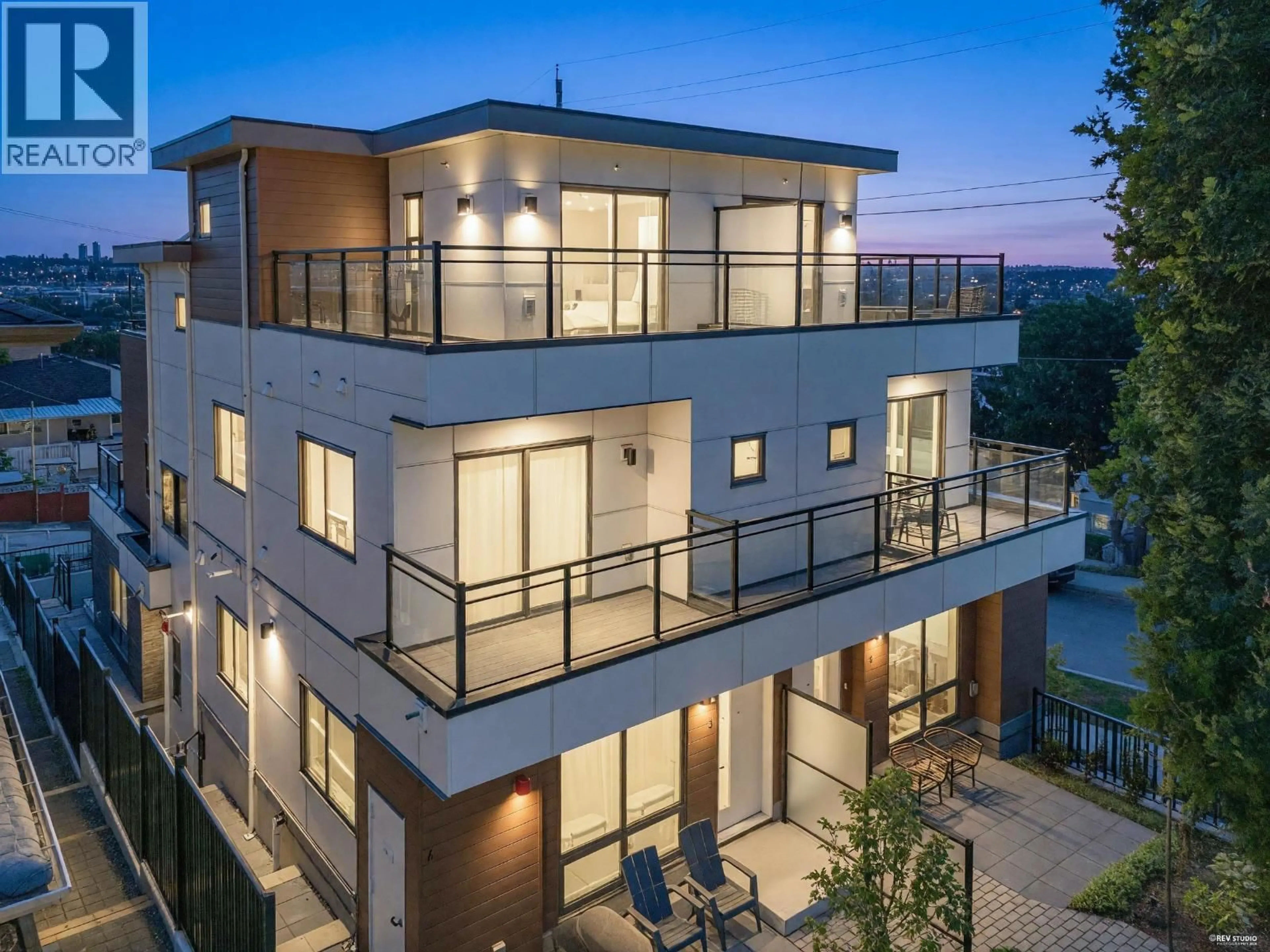 Home with brick exterior material, unknown for 4 - 3800 PENDER STREET, Burnaby British Columbia V5C2L5
