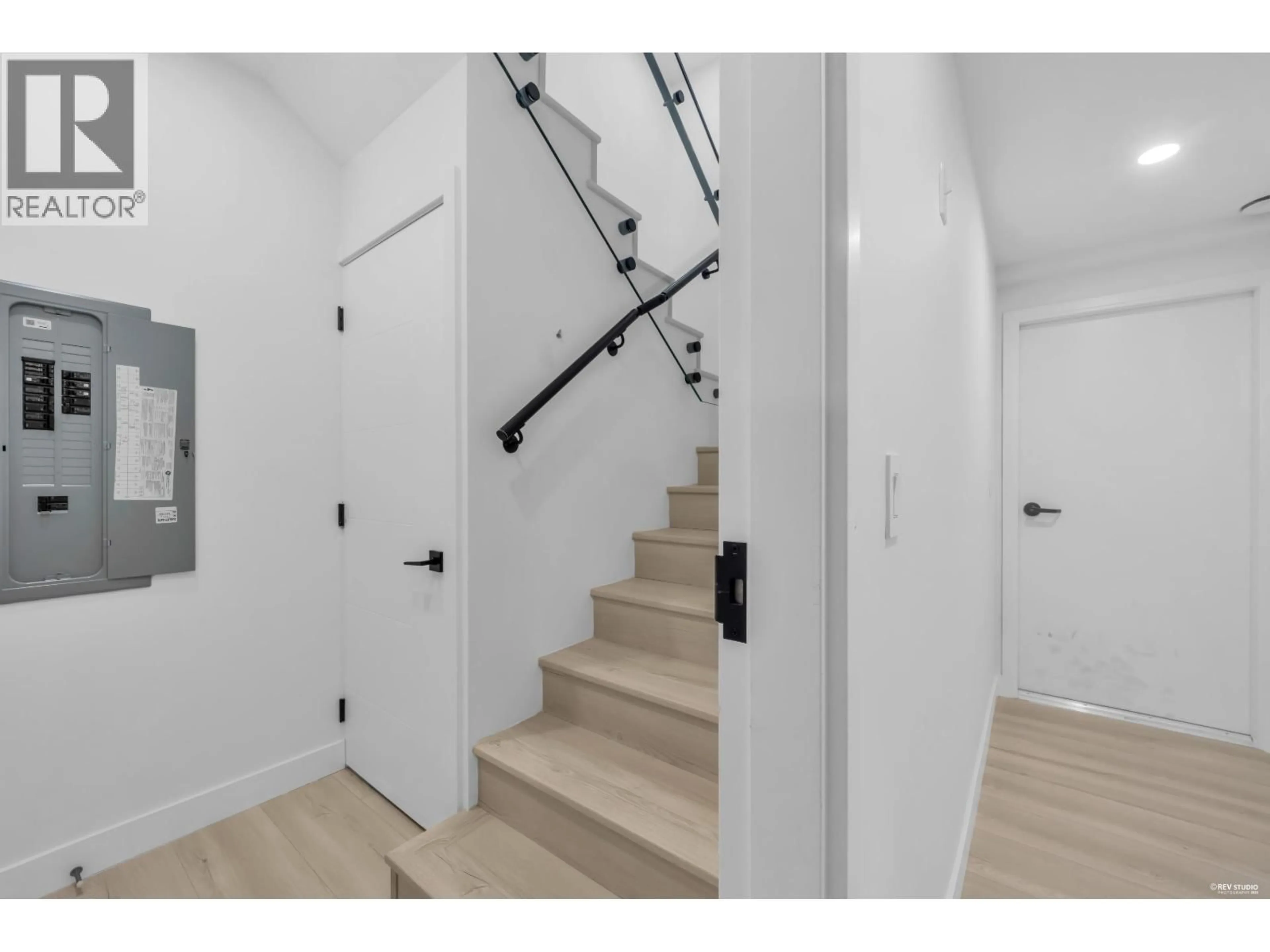 Unknown for 4 - 3800 PENDER STREET, Burnaby British Columbia V5C2L5