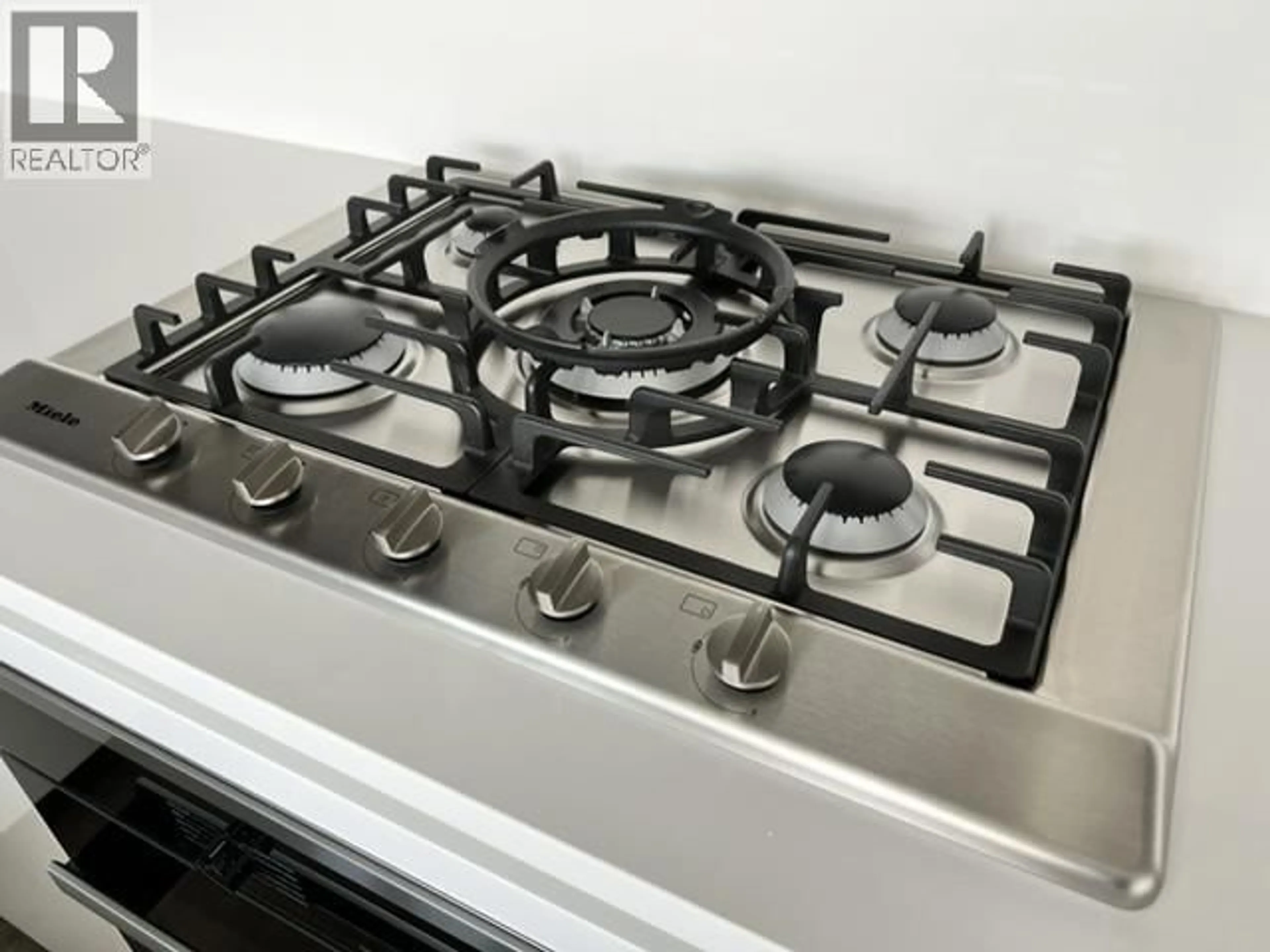 Standard kitchen, unknown for 1412 - 8133 COOK ROAD, Richmond British Columbia V6Y0L7