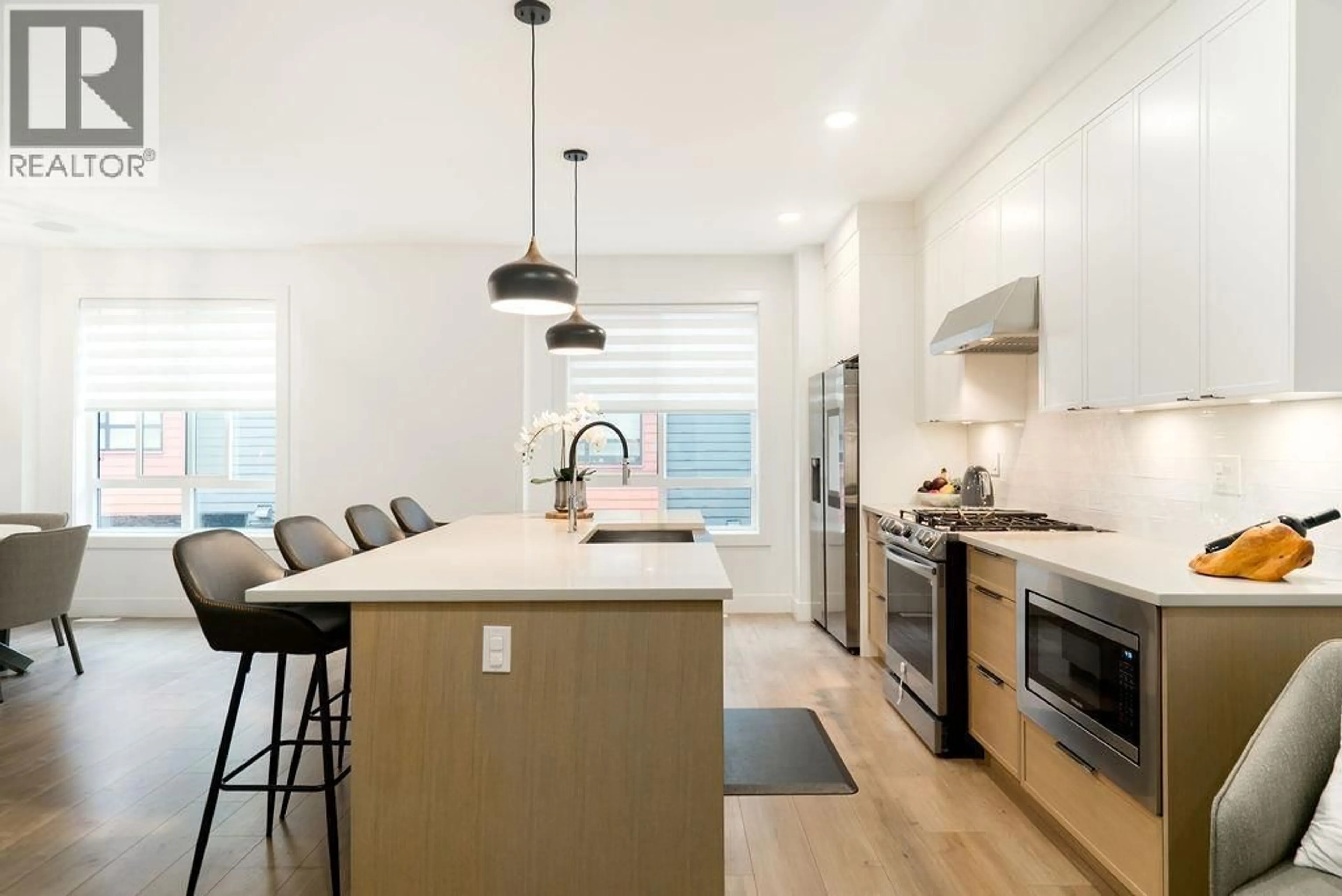Open concept kitchen, unknown for 106 - 3503 GISLASON AVENUE, Coquitlam British Columbia V3E0T1