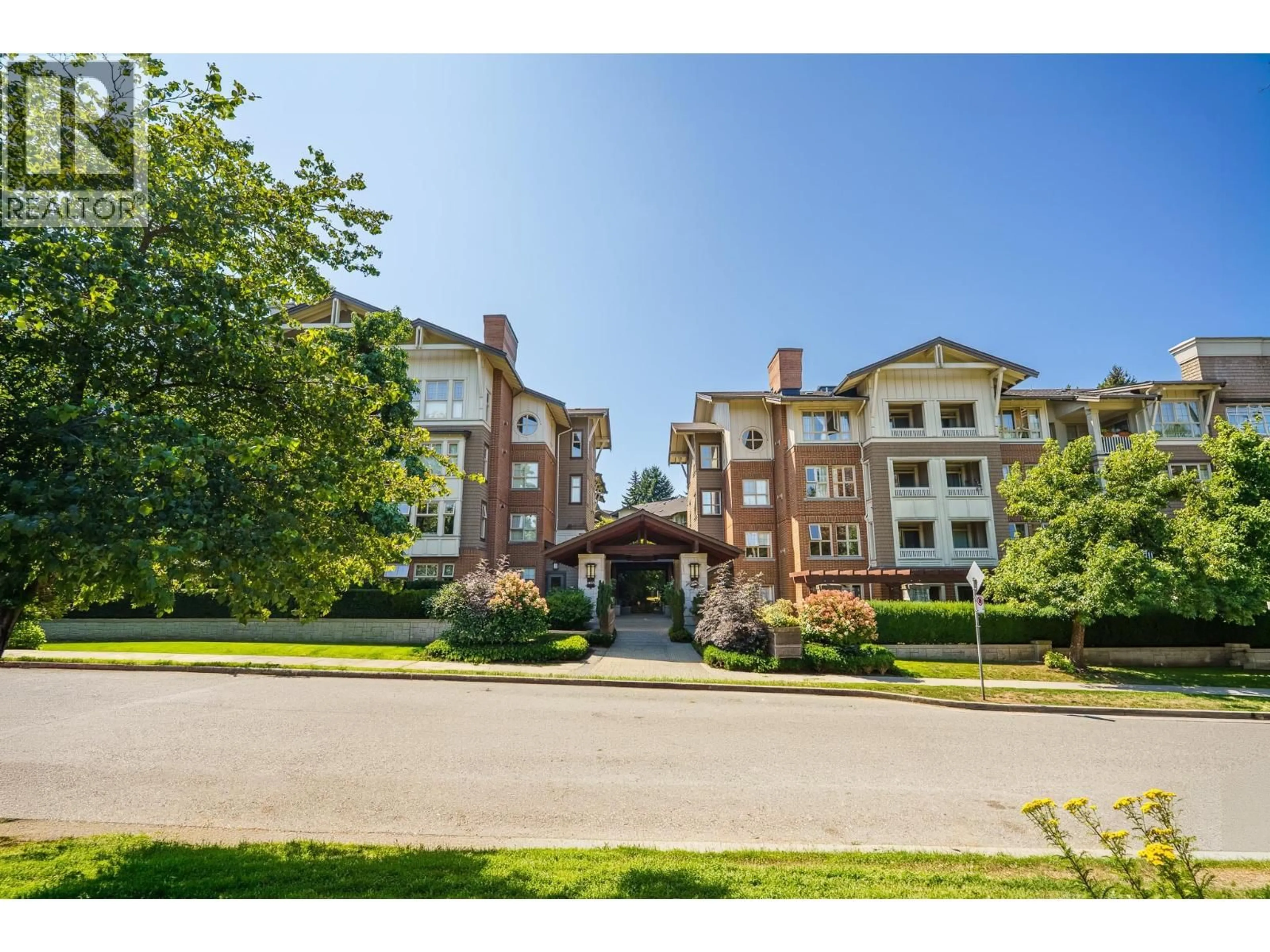 A pic from outside/outdoor area/front of a property/back of a property/a pic from drone, unknown for 1217 - 4655 VALLEY DRIVE, Vancouver British Columbia V6J5L6