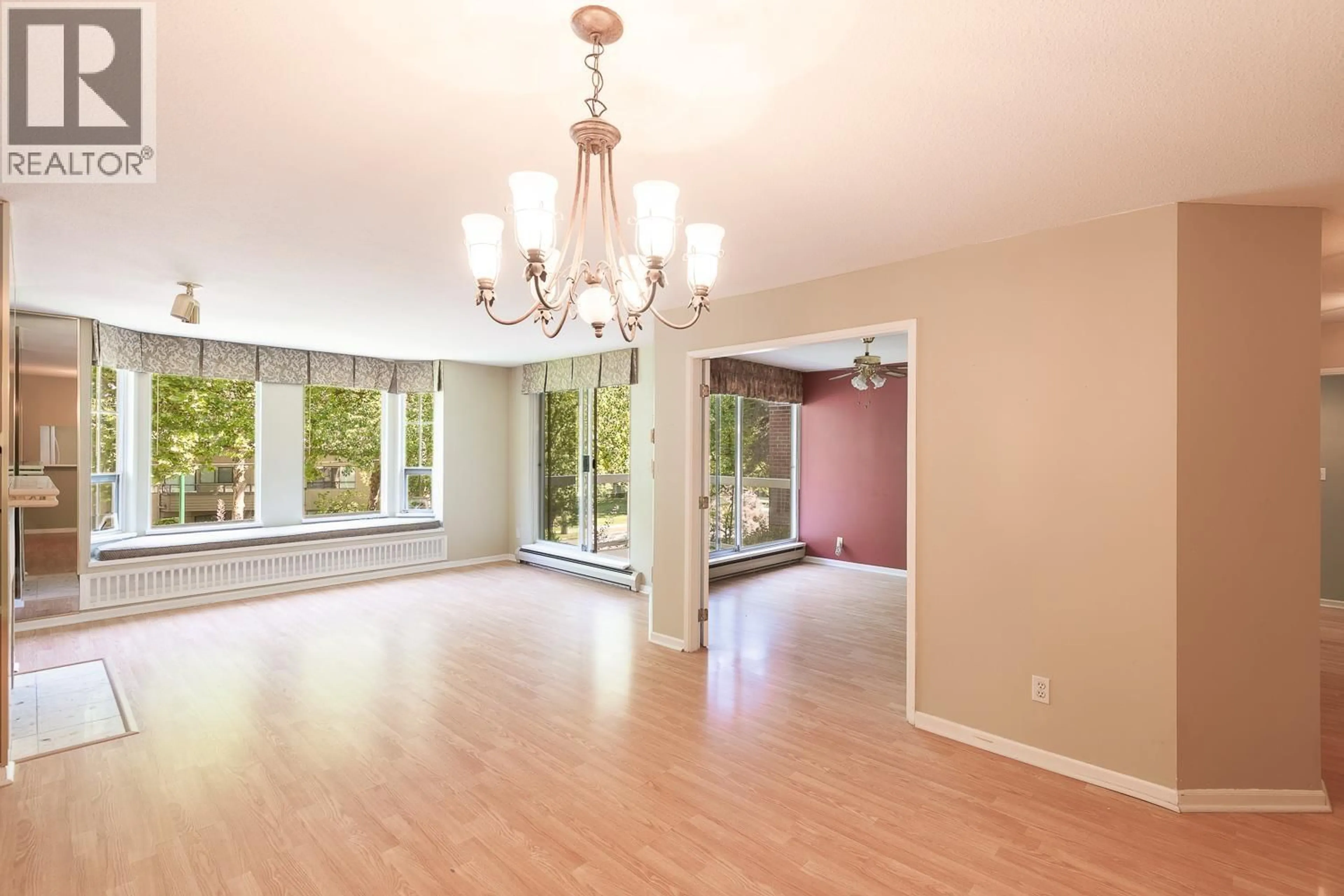 Unknown for 208 - 1695 AUGUSTA AVENUE, Burnaby British Columbia V5A4S8