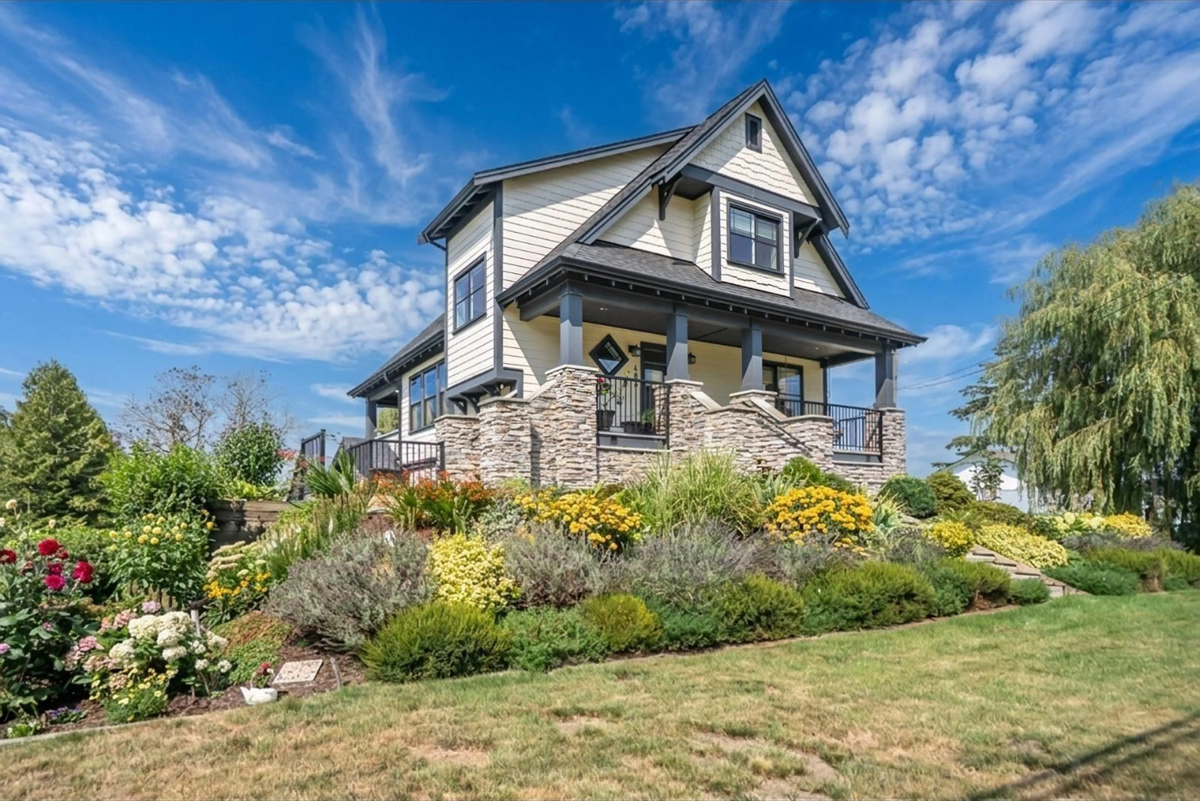 Home with vinyl exterior material, mountain view for 483 ARNOLD ROAD, Abbotsford British Columbia V3G1S4