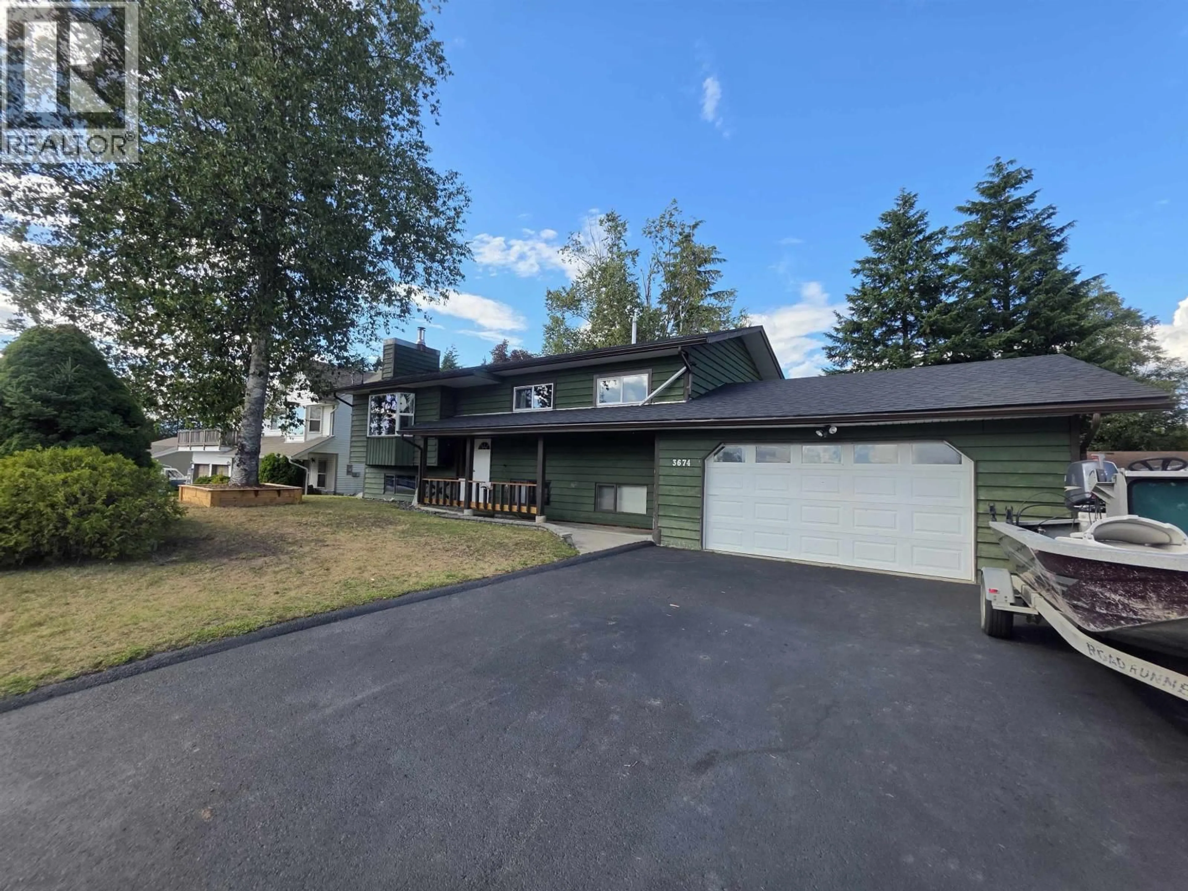 A pic from outside/outdoor area/front of a property/back of a property/a pic from drone, unknown for 3674 JUNIPER AVENUE, Terrace British Columbia V8G5E7