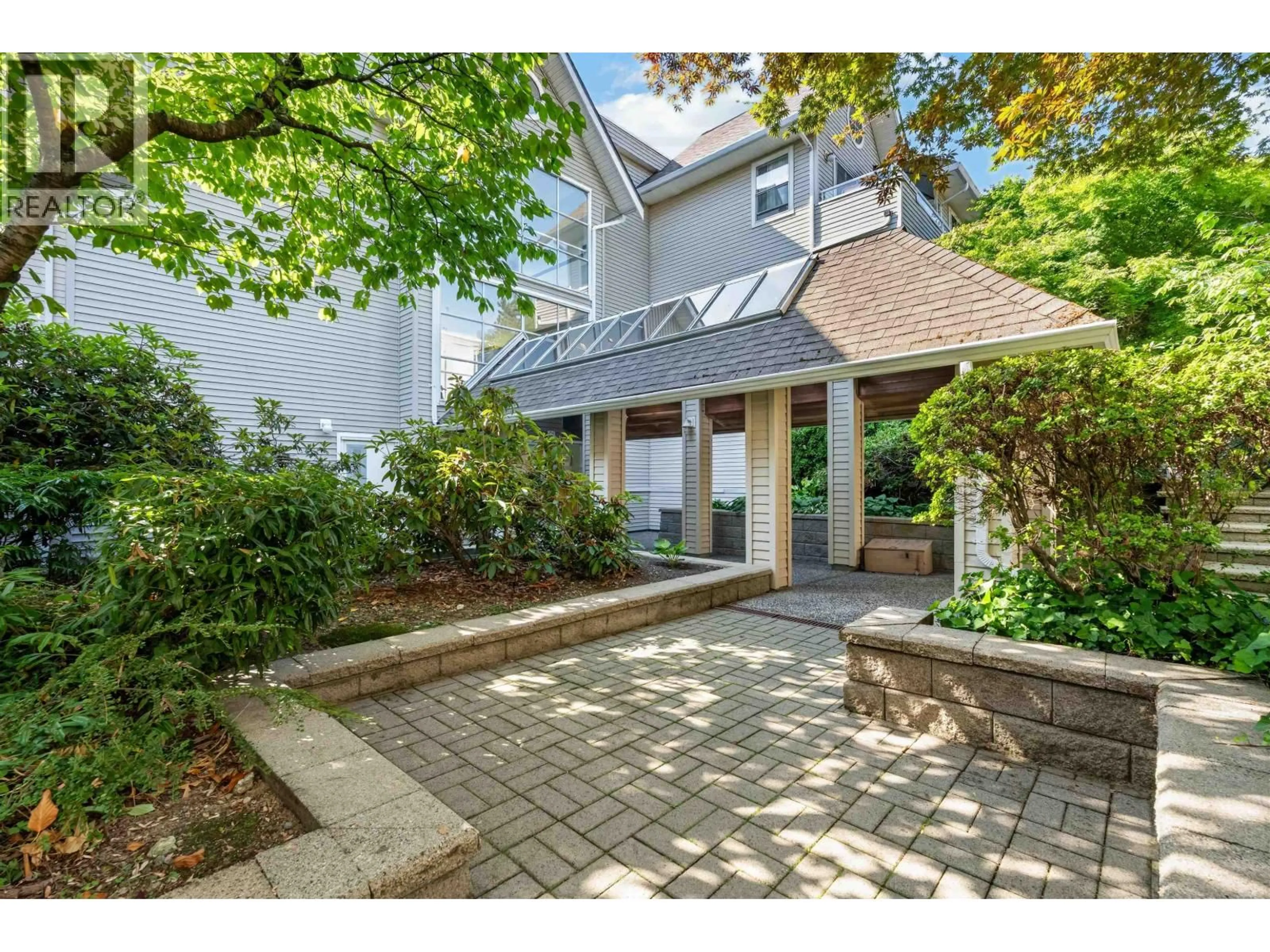 Unknown for 109 - 5375 VICTORY STREET, Burnaby British Columbia V5J1T2