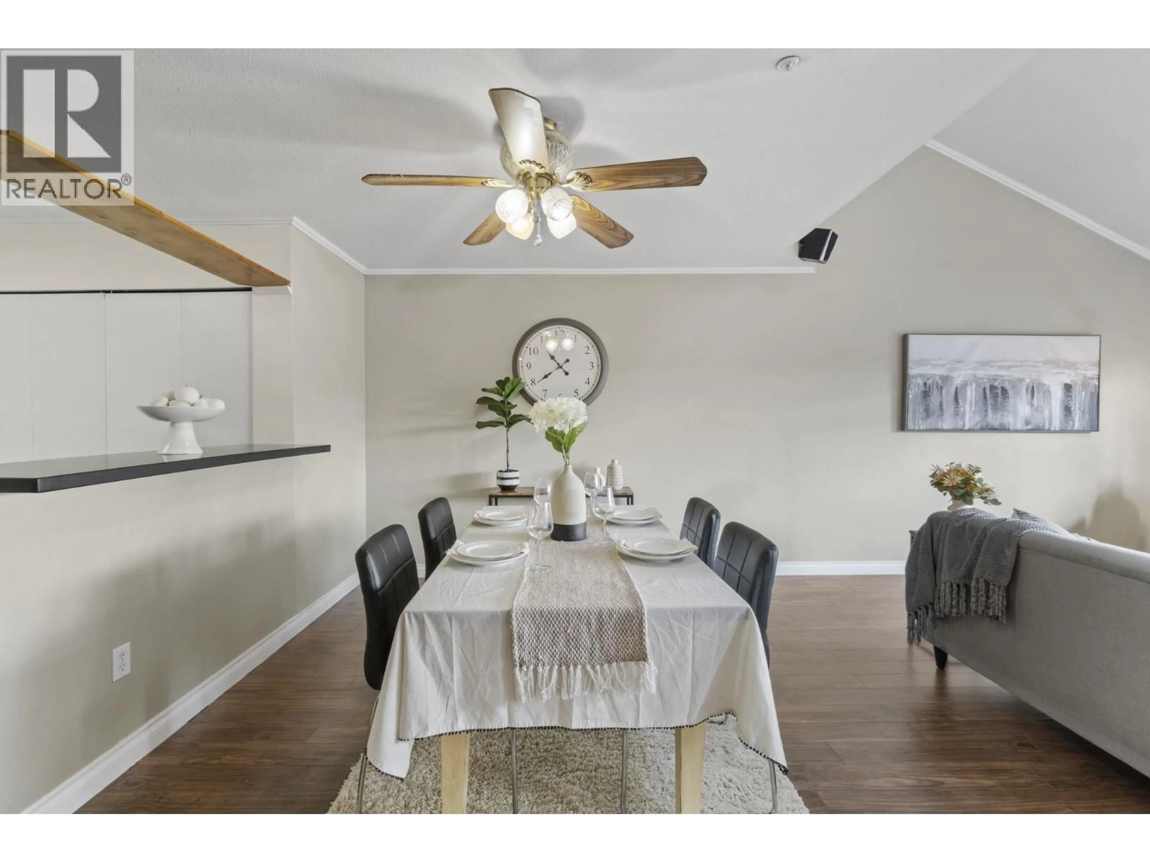 Dining room, wood/laminate floor for 425 - 3 RIALTO COURT, New Westminster British Columbia V3M6P2