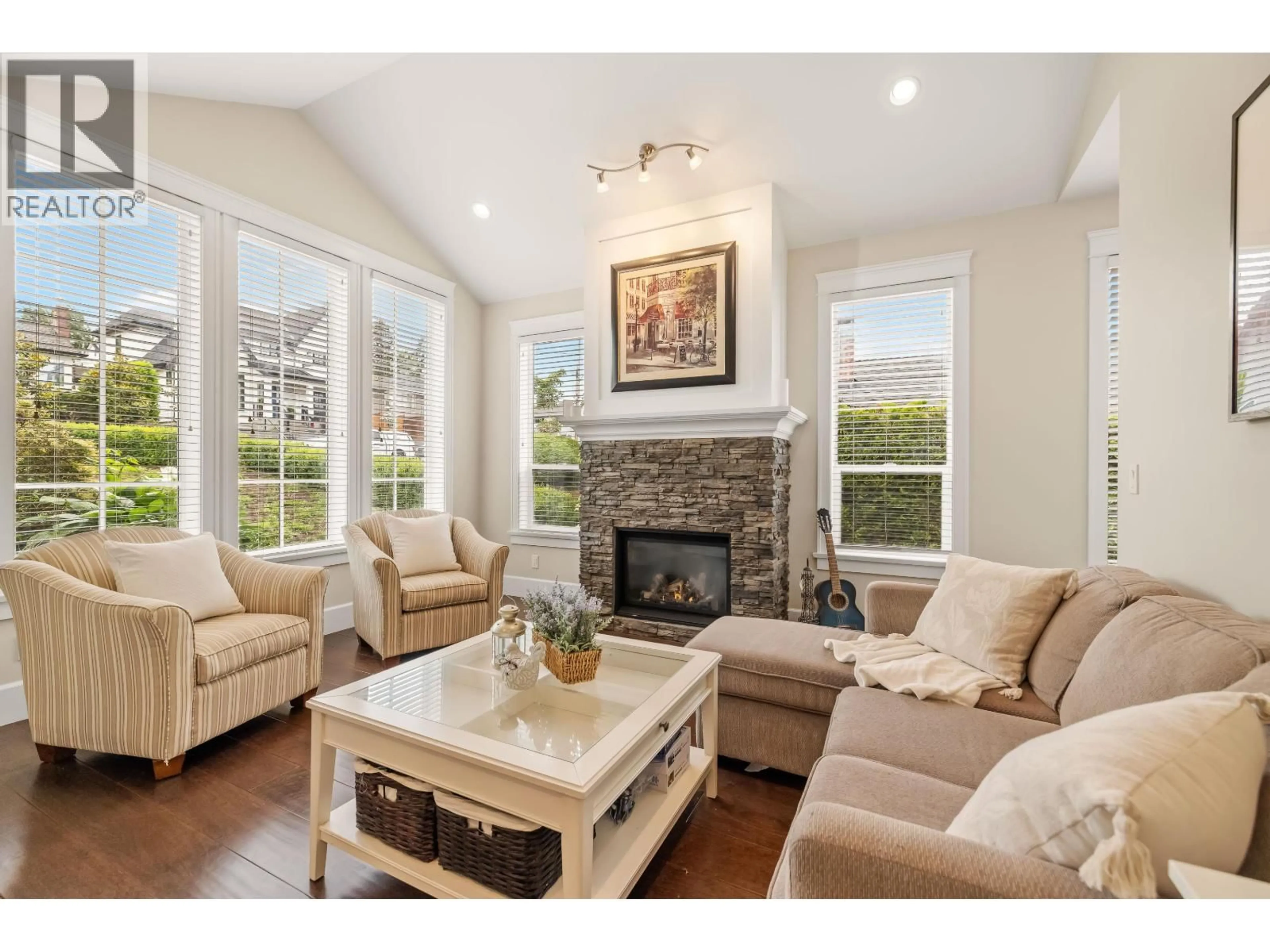Living room with furniture, unknown for 1712 NANAIMO STREET, New Westminster British Columbia V3M2G6