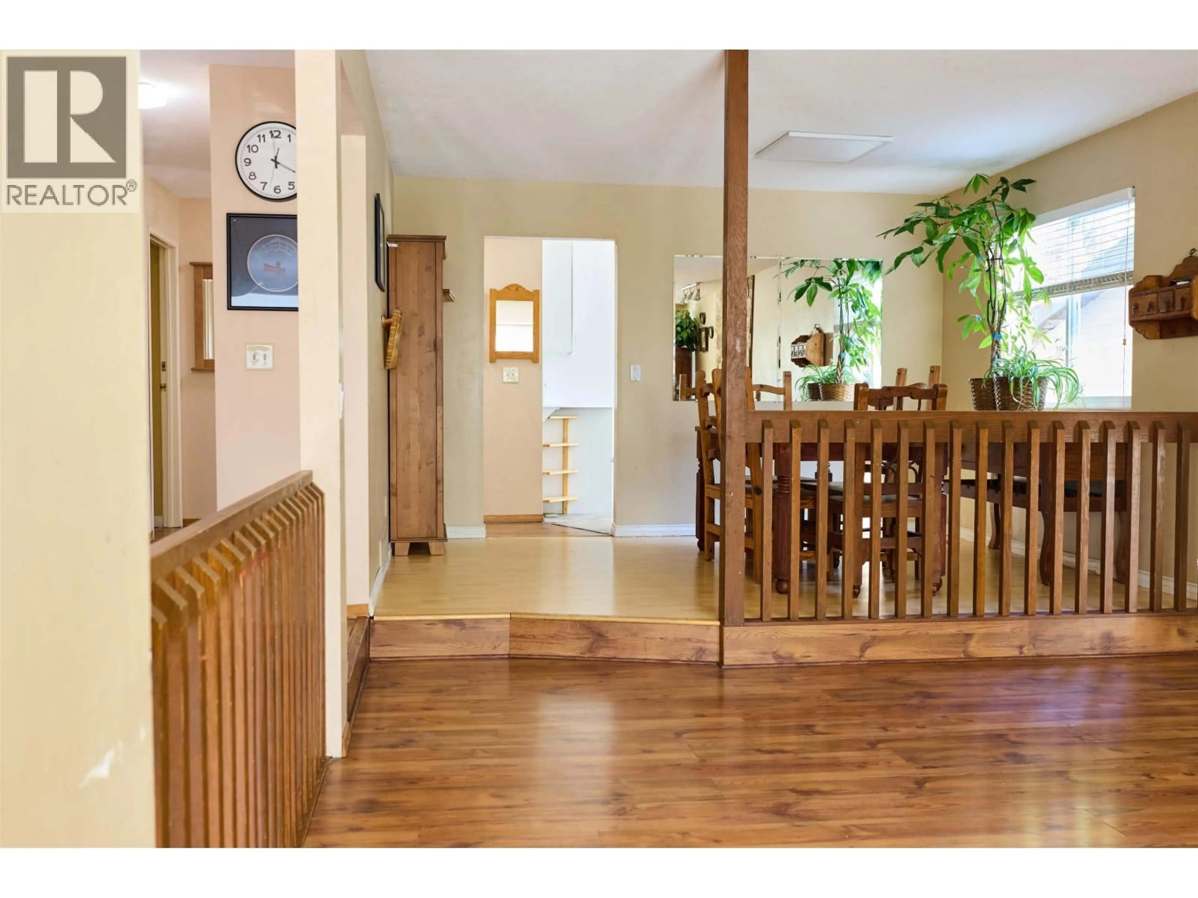 Indoor foyer for 1183 FALCON DRIVE, Coquitlam British Columbia V3E2C2