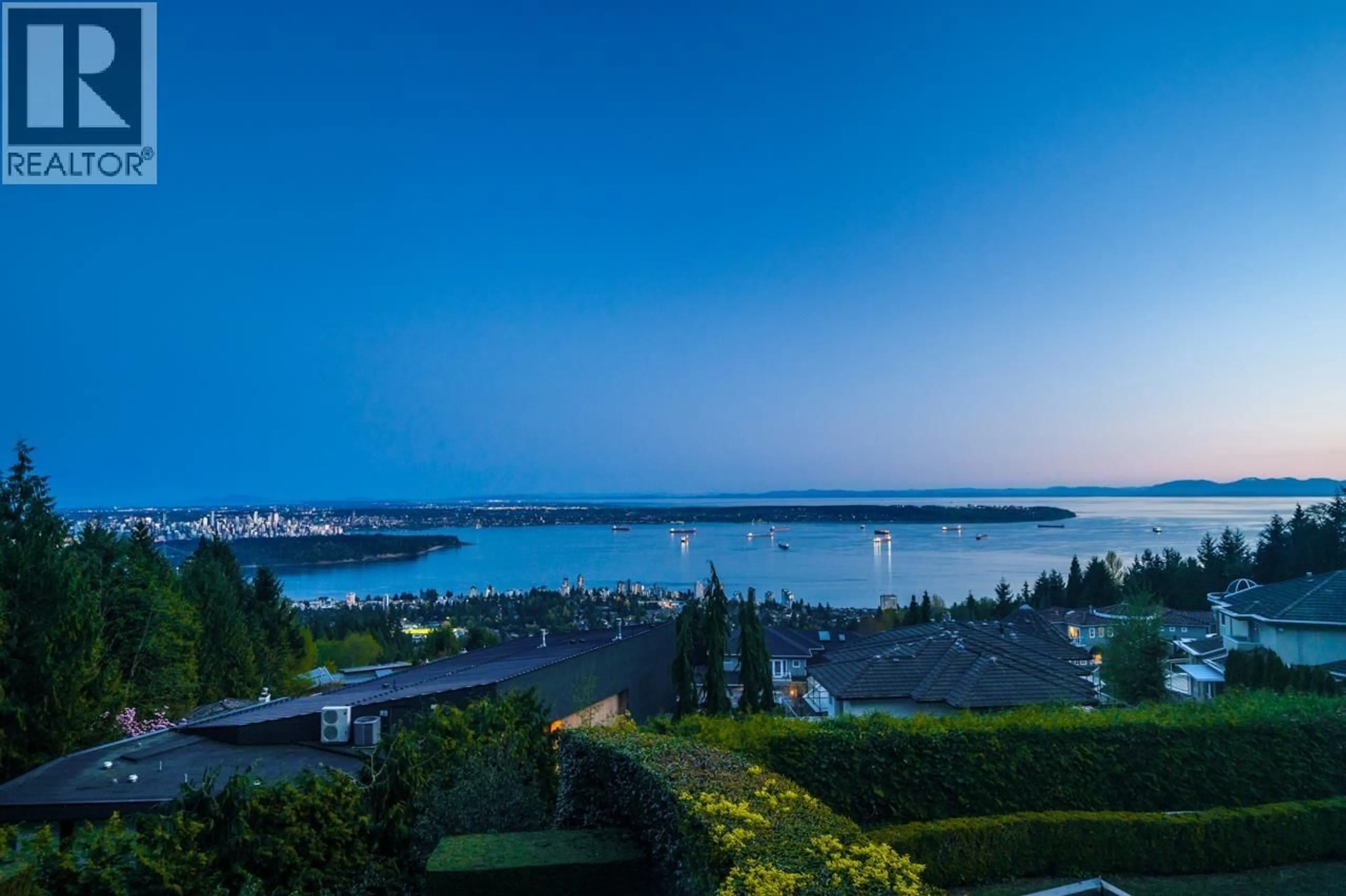Patio, water/lake/river/ocean view for 1626 PINECREST DRIVE, West Vancouver British Columbia V7S3H3