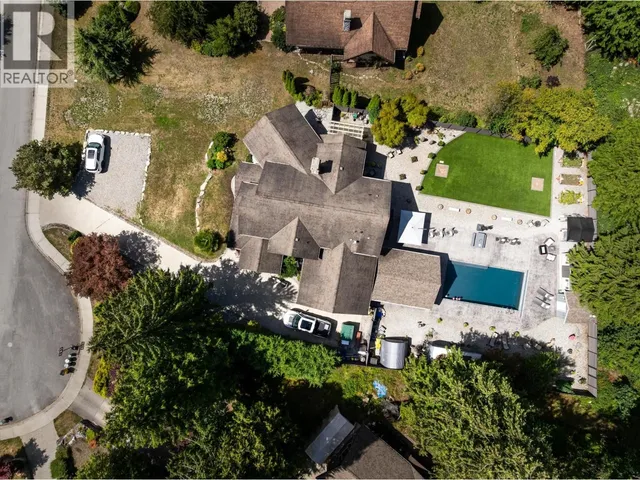 1474 VERNON DRIVE, Gibsons 5