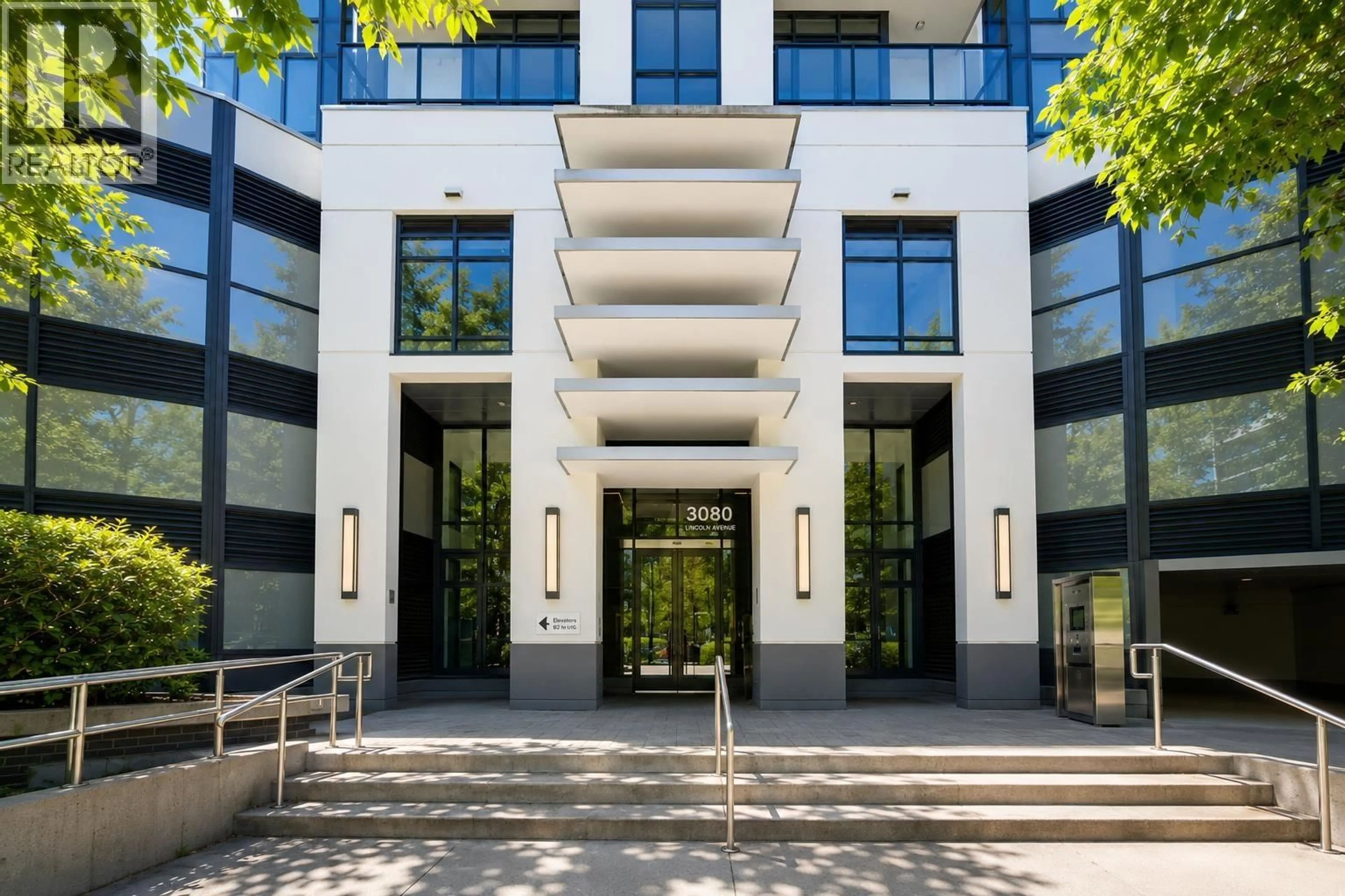 Indoor foyer for 1008 - 3080 LINCOLN AVENUE, Coquitlam British Columbia V3B0L9