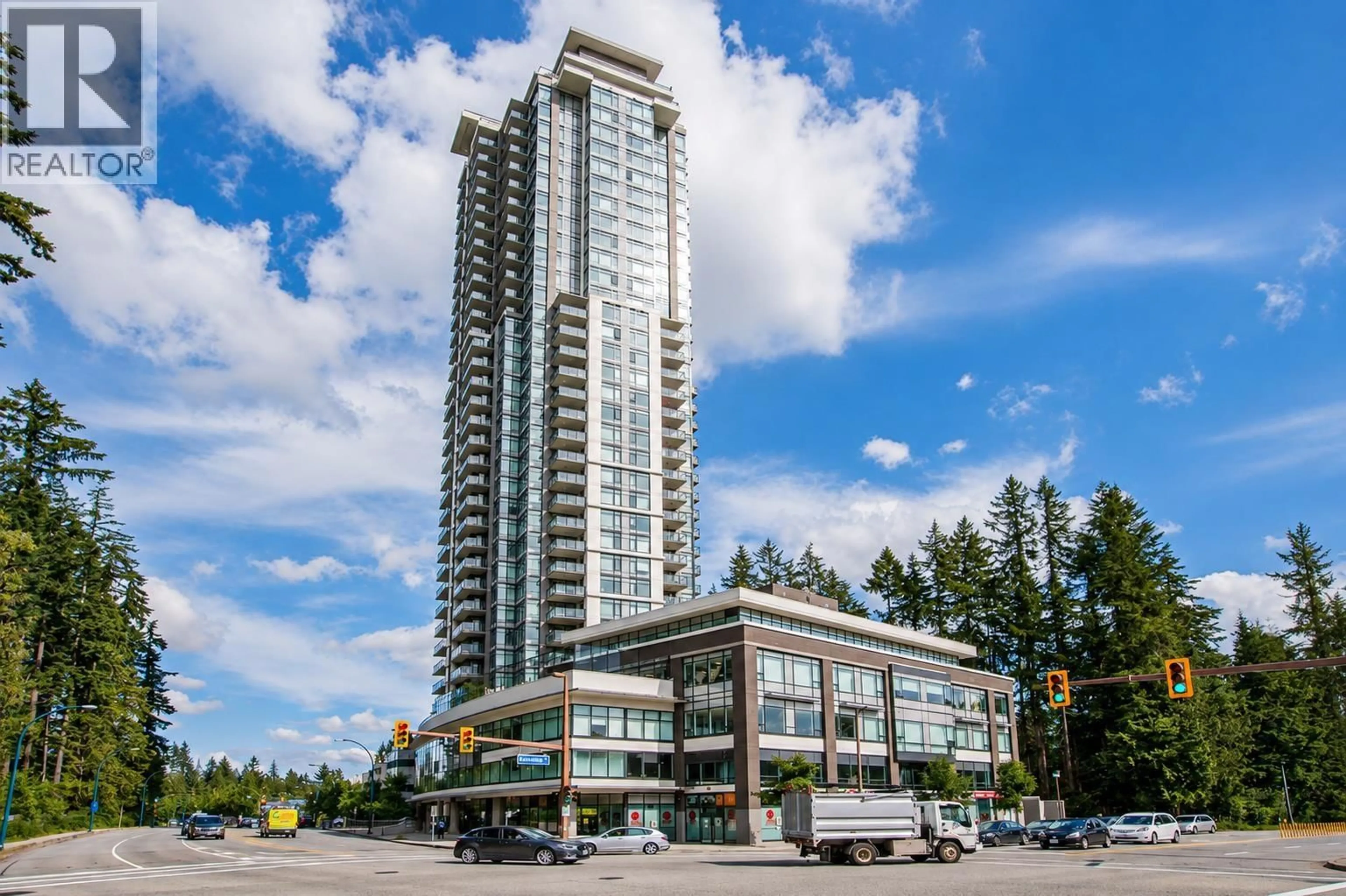 Indoor foyer for 1008 - 3080 LINCOLN AVENUE, Coquitlam British Columbia V3B0L9