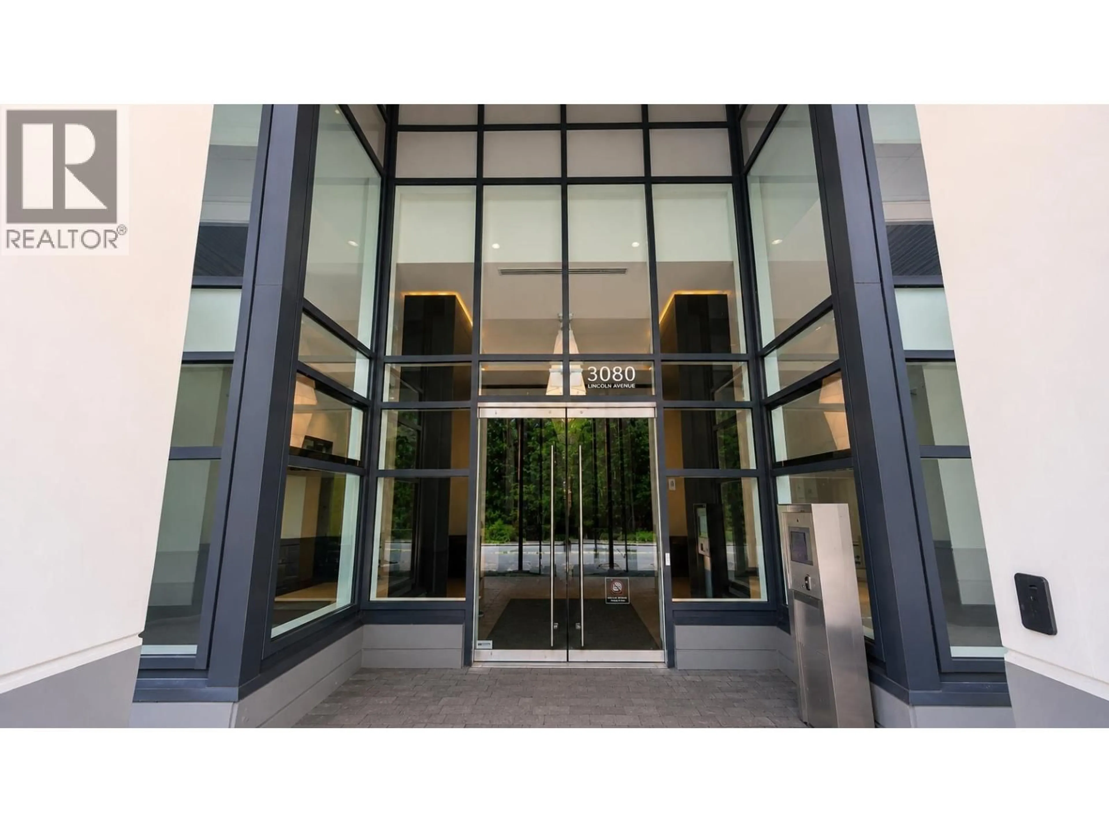 Indoor foyer for 1008 - 3080 LINCOLN AVENUE, Coquitlam British Columbia V3B0L9