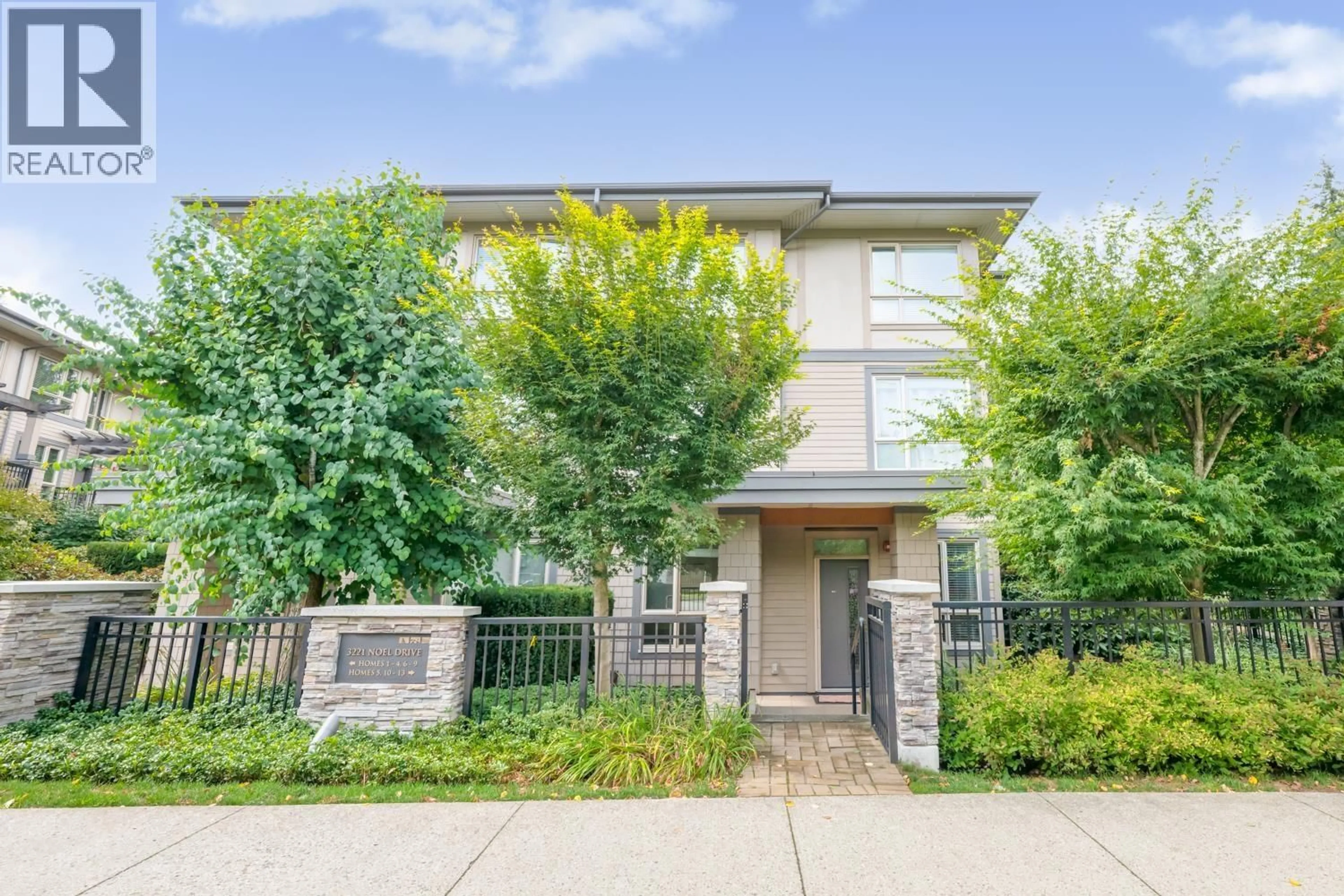 Home with brick exterior material, street for 5 - 3221 NOEL DRIVE, Burnaby British Columbia V3J0H3