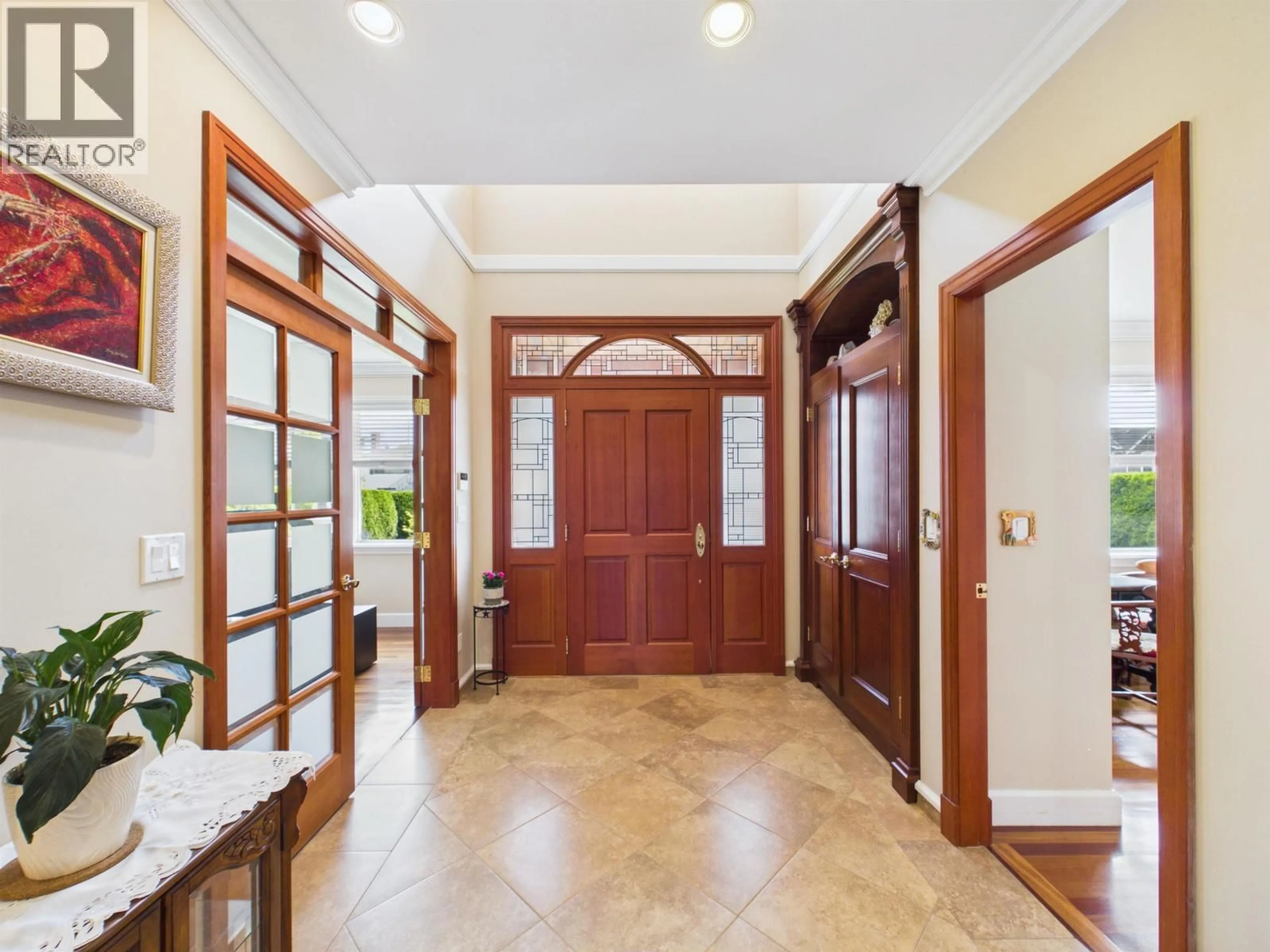 Indoor entryway for 6807 BURNS STREET, Burnaby British Columbia V5E1T5